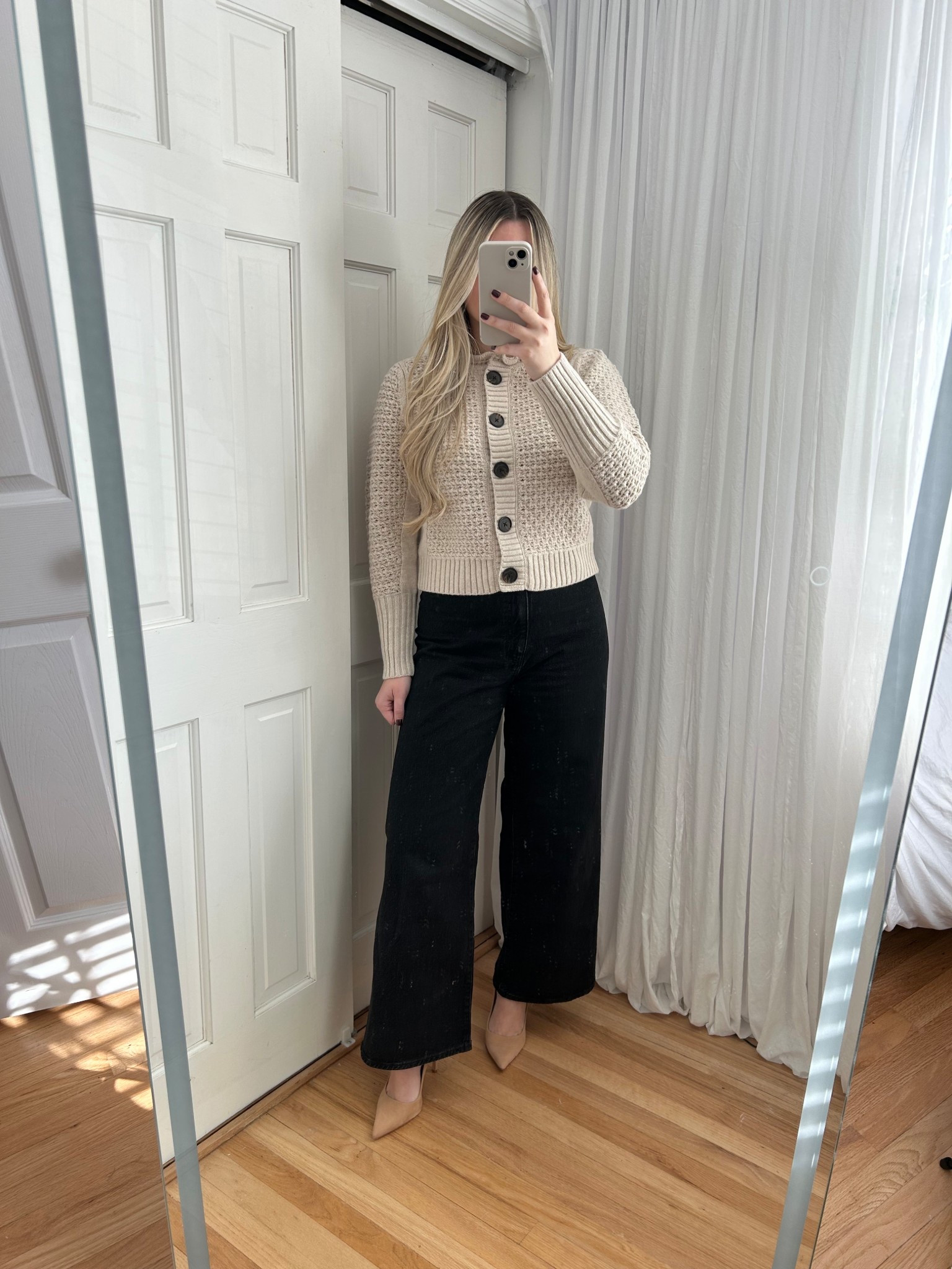 Workwear, office outfit, thanksgiving outfit, Christmas outfit, black wide leg jeans size 6, scalloped wool blend cardigan size medium 🤎🍂

#LTKSaleAlert #LTKHoliday #LTKootd