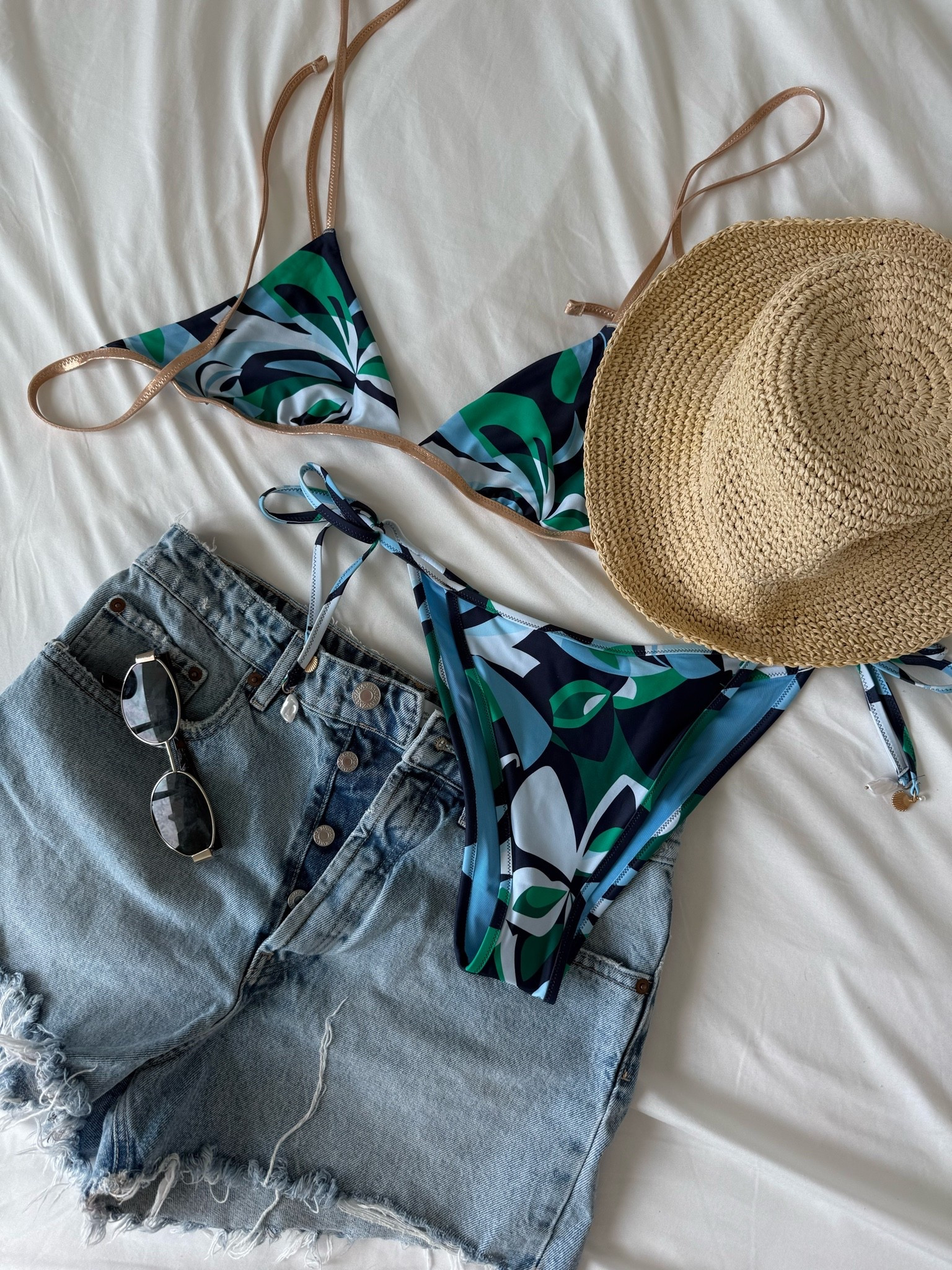 Beach day fit 🐚✨🐟

#LTKootd #LTKTravel #LTKPetite