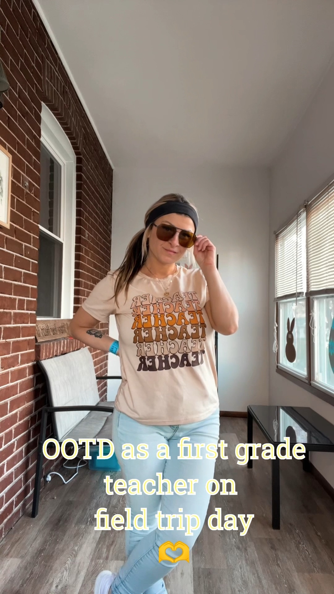 We love a good teacher T-shirt & jeans 🫶 


Teacher T-shirt 
Teacher outfit 
Teacher shirt 

#LTKFindsUnder50 #LTKWorkwear #LTKStyleTip