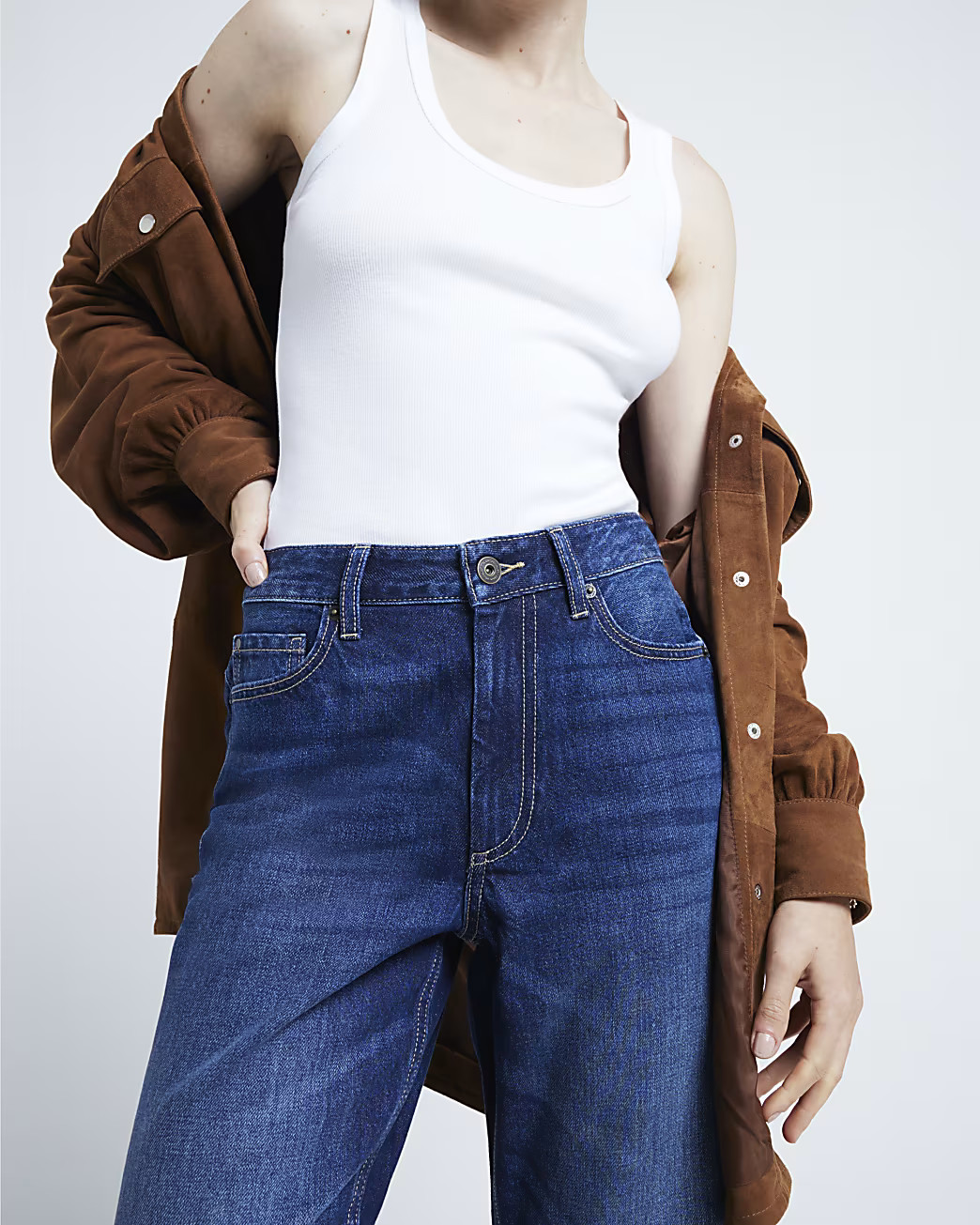 Blue high waisted relaxed straight fit jeans | River Island UK & IE