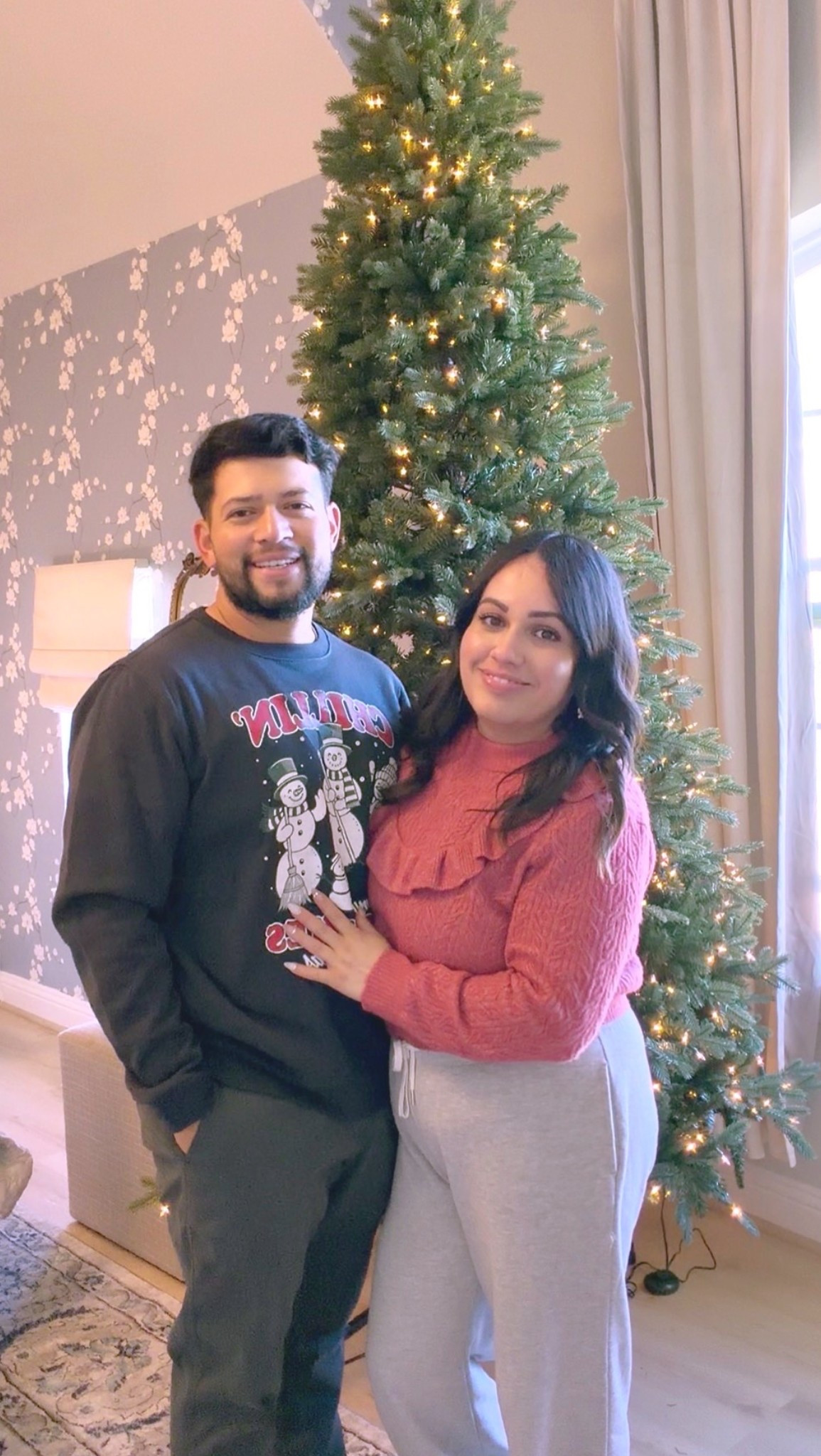 Simple, cozy holiday outfits

#LTKHoliday #LTKootd #LTKdayinmylife