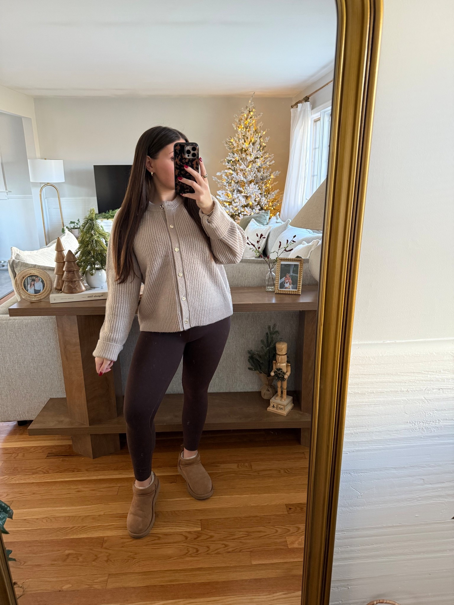 Comfy casual teaching/work outfit for fall! Brown leggings & mini Uggs! 