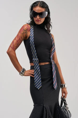 AKIRA Tied Up Sleeveless Sweater | Black | Size 1X | AKIRA