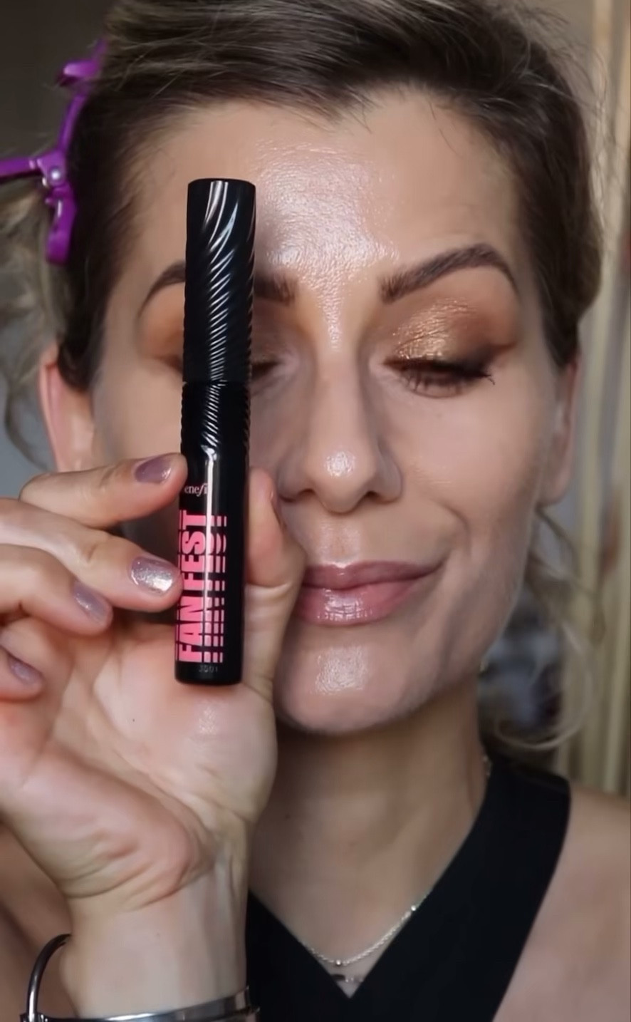 Mascara effet éventail et volume, Fan Fest Benefit comestics 

#LTKbeauty