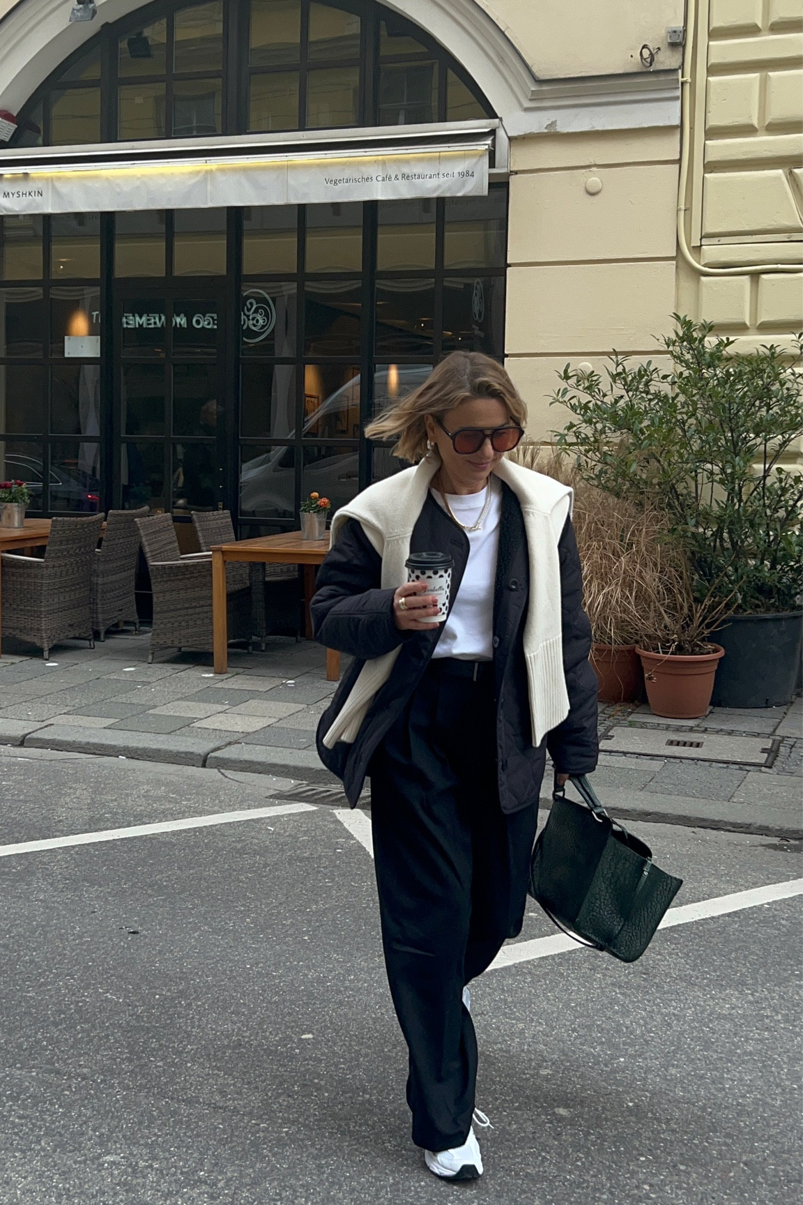 Minimal outfit, black and white outfits, what to wear in 2023, basics

#LTKFind #LTKunder50 #LTKeurope