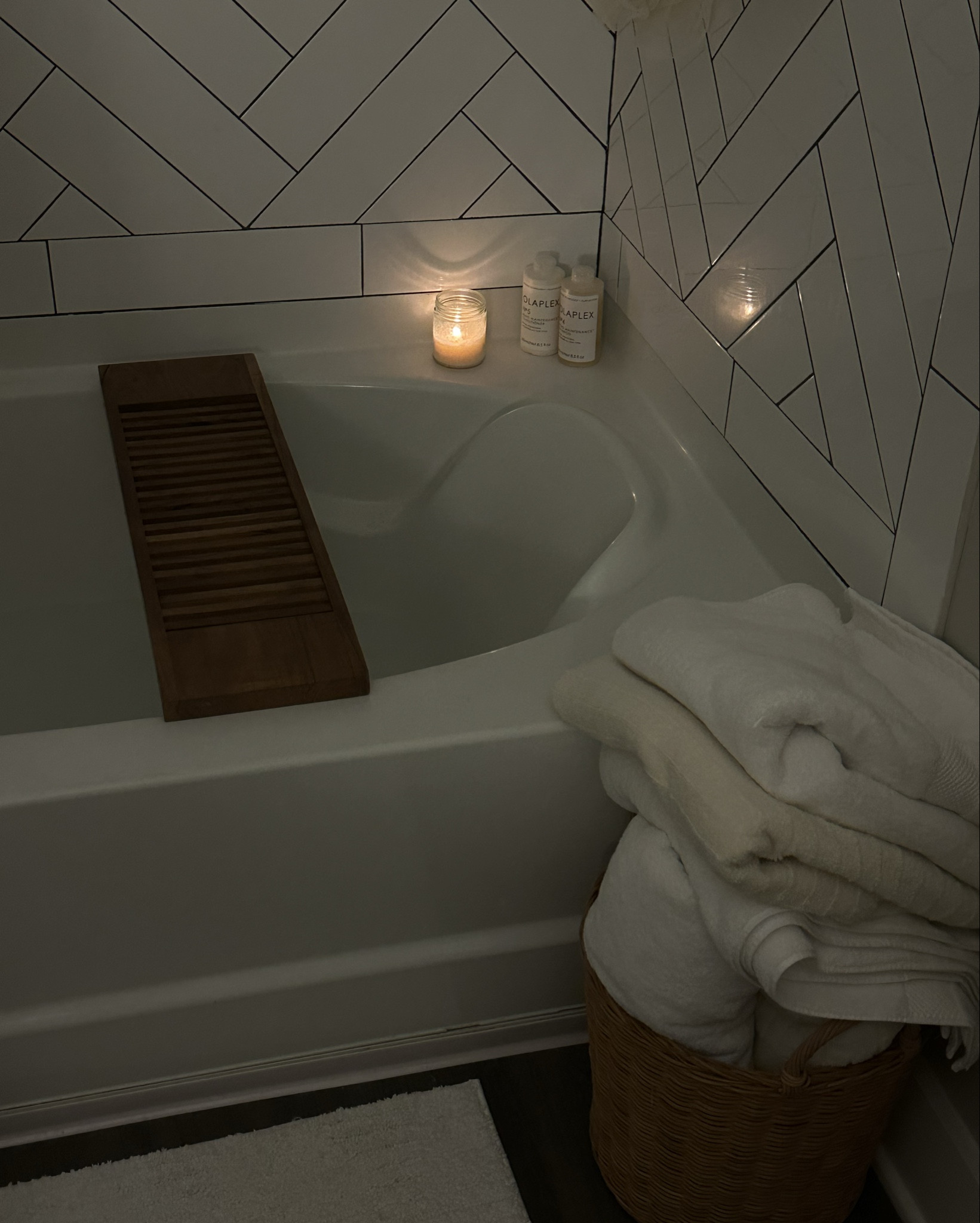 ending the day with the ultimate self-care setup: a bubble bath 🛁✨ plush towels, nontoxic candles, and my favorite bath essentials. because sometimes, all you need is a little ‘me time.’ 🕯️💆🏼‍♀️ shop everything you need for the perfect spa night at home on my LTK! #SelfCare #RelaxationStation #BathroomGoals