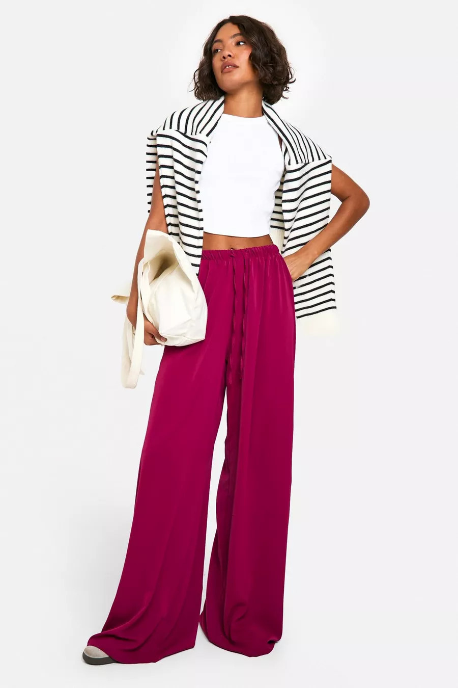 Tall Woven Wide Leg Trouser | Boohoo.com (NL)