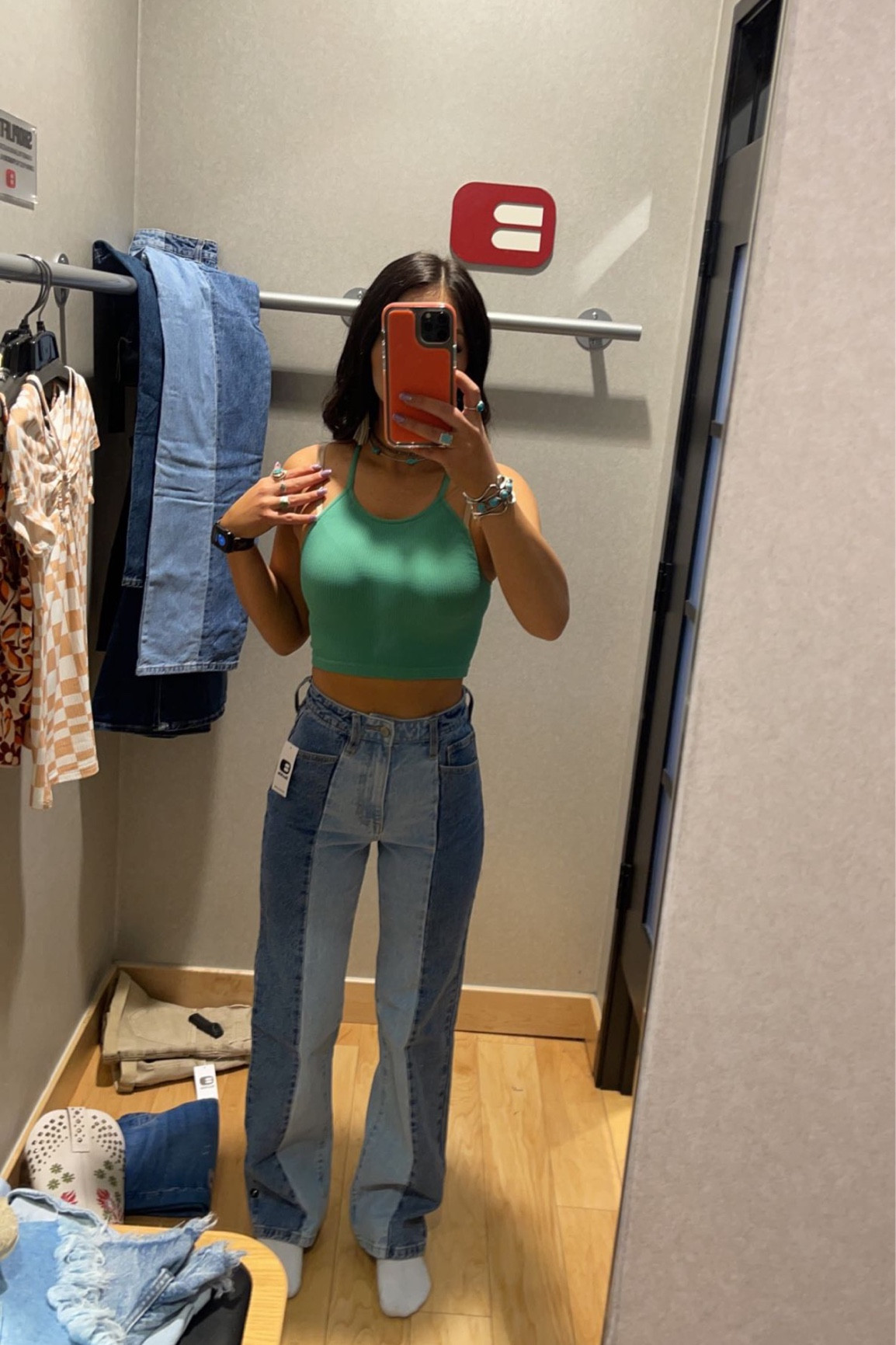 Buckle, two toned jeans, free people

#LTKstyletip #LTKGiftGuide #LTKU