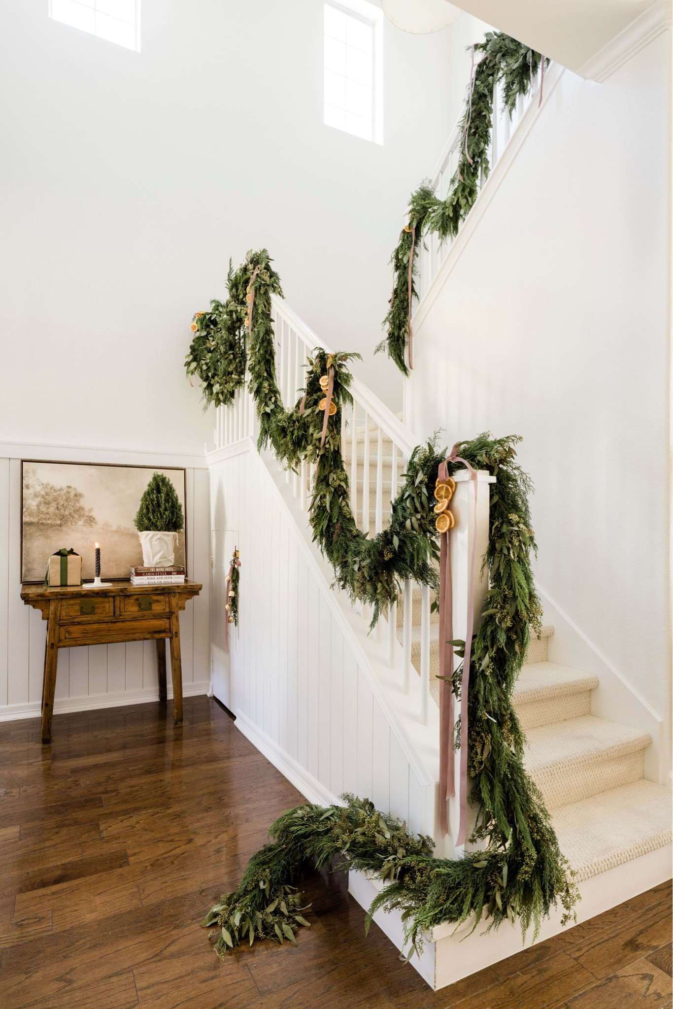 Entry Styling, Staircase Garland, Foyer Decor, Holiday Decorating

#LTKHoliday #LTKhome #LTKSeasonal