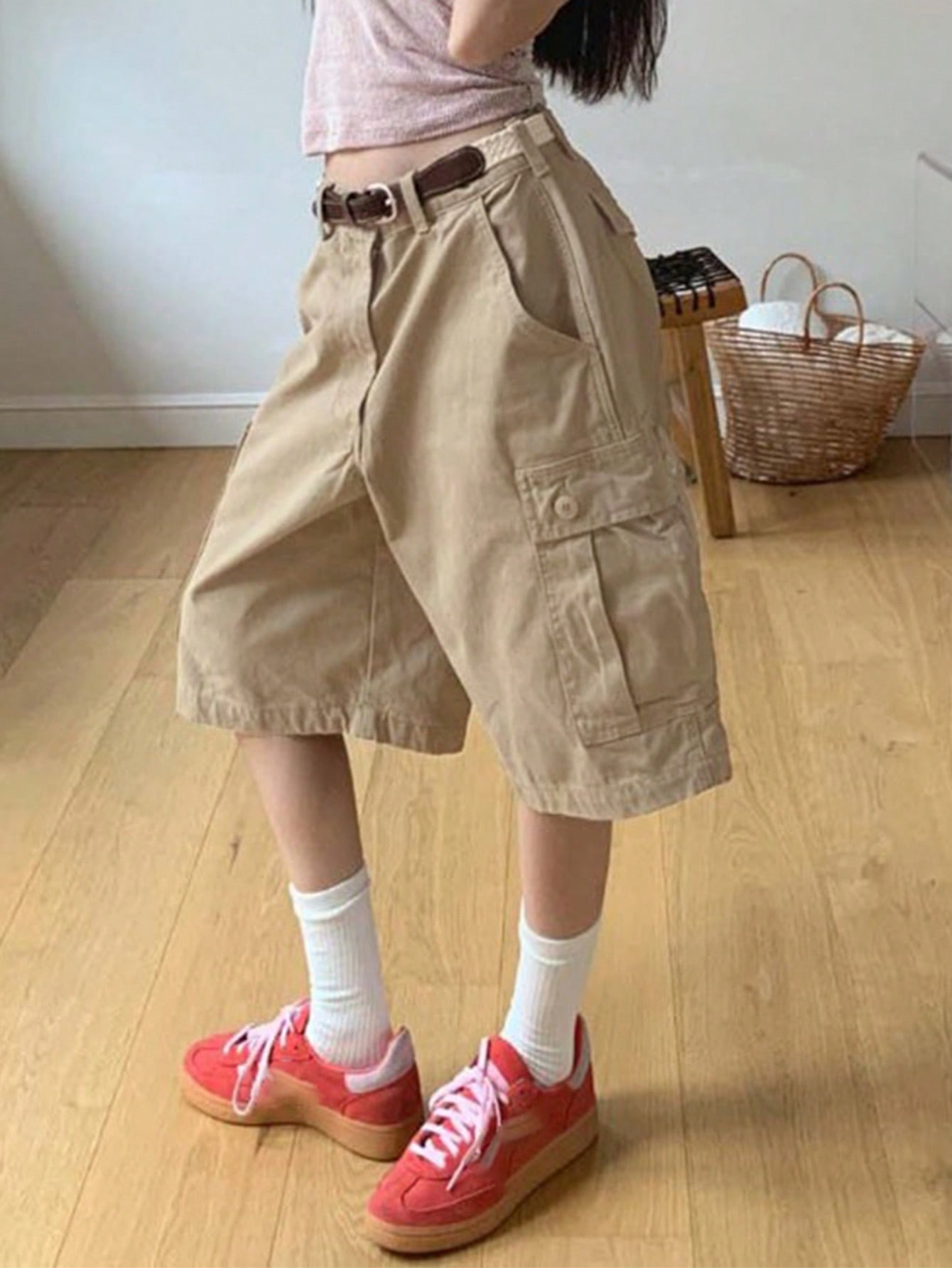 DAZY Women's Low Waist Casual Cargo Pocket Cropped Shorts | SHEIN