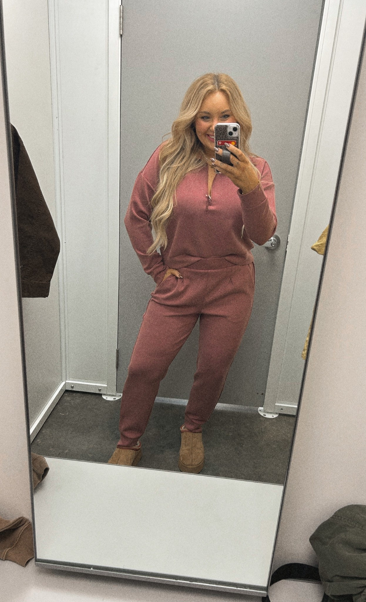 Scuba half zip and matching joggers! The softest material ever!!! 

#LTKFallSale #LTKMidsize #LTKSeasonal