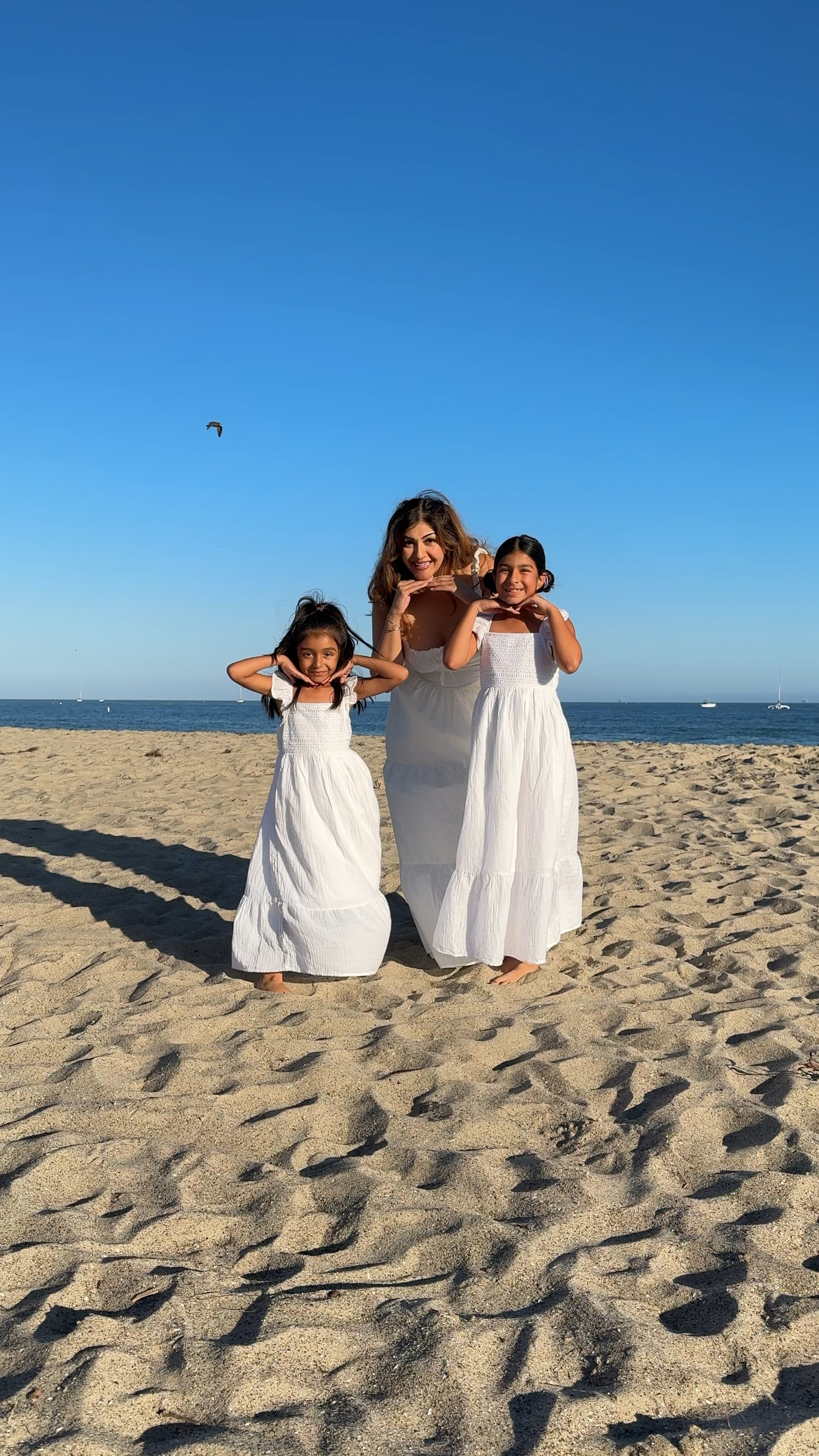 White maxi dresses 

#LTKFindsUnder50 #LTKFamily #LTKFindsUnder100