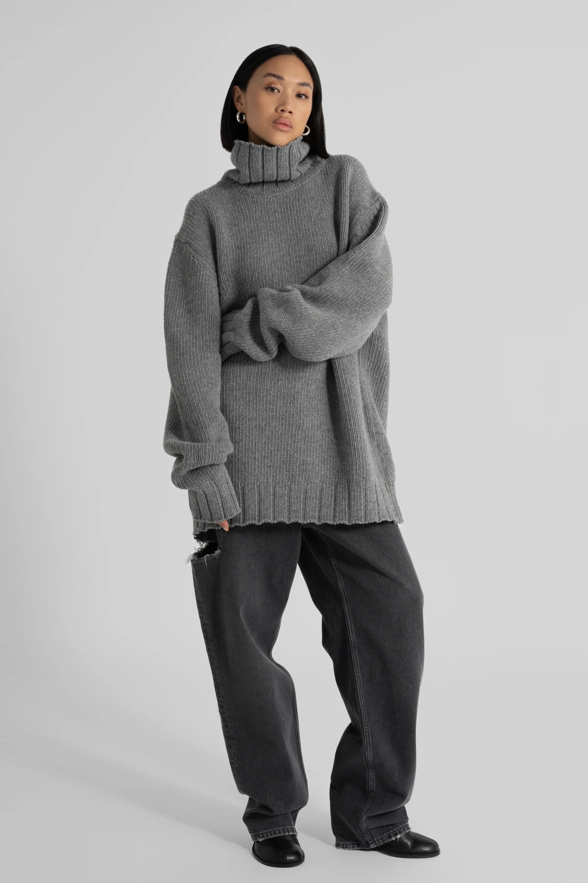 KIKI Turtle Grey | black palms