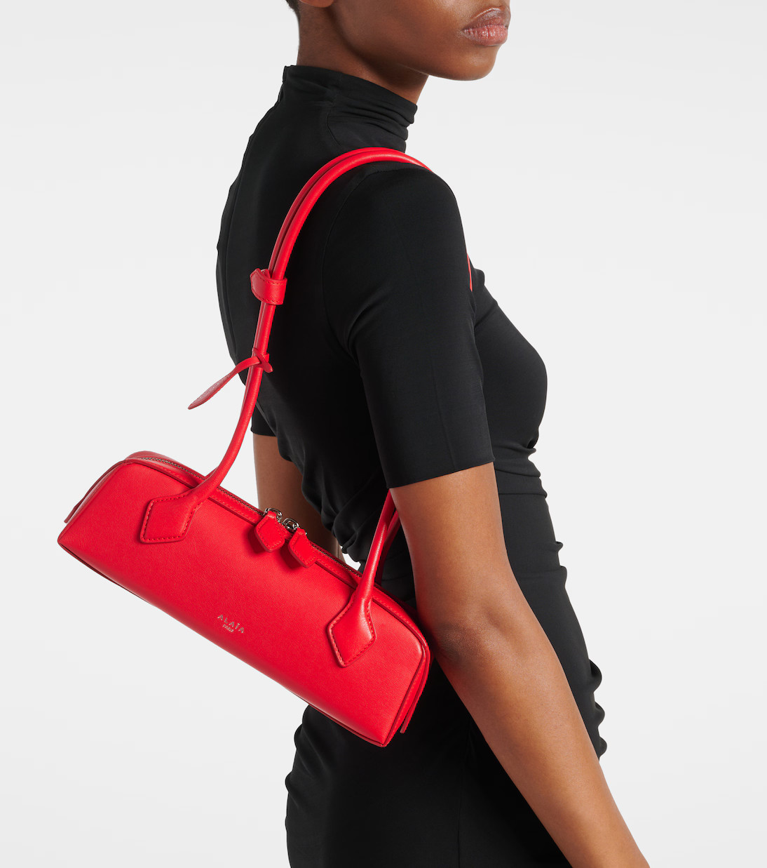 Le Teckel Small leather shoulder bag | Mytheresa (US/CA)