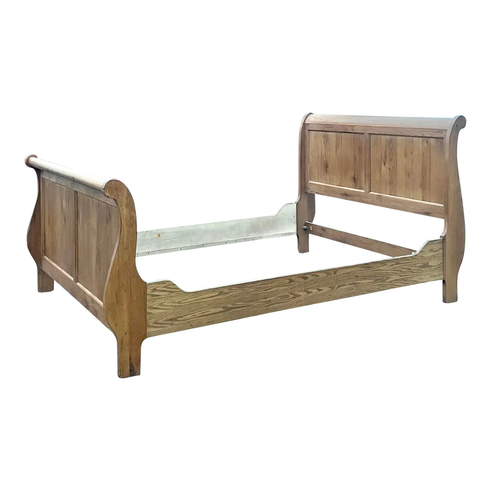 Broyhill Attic Heirlooms Made in Usa Sleigh Bed - Queen Size | Chairish