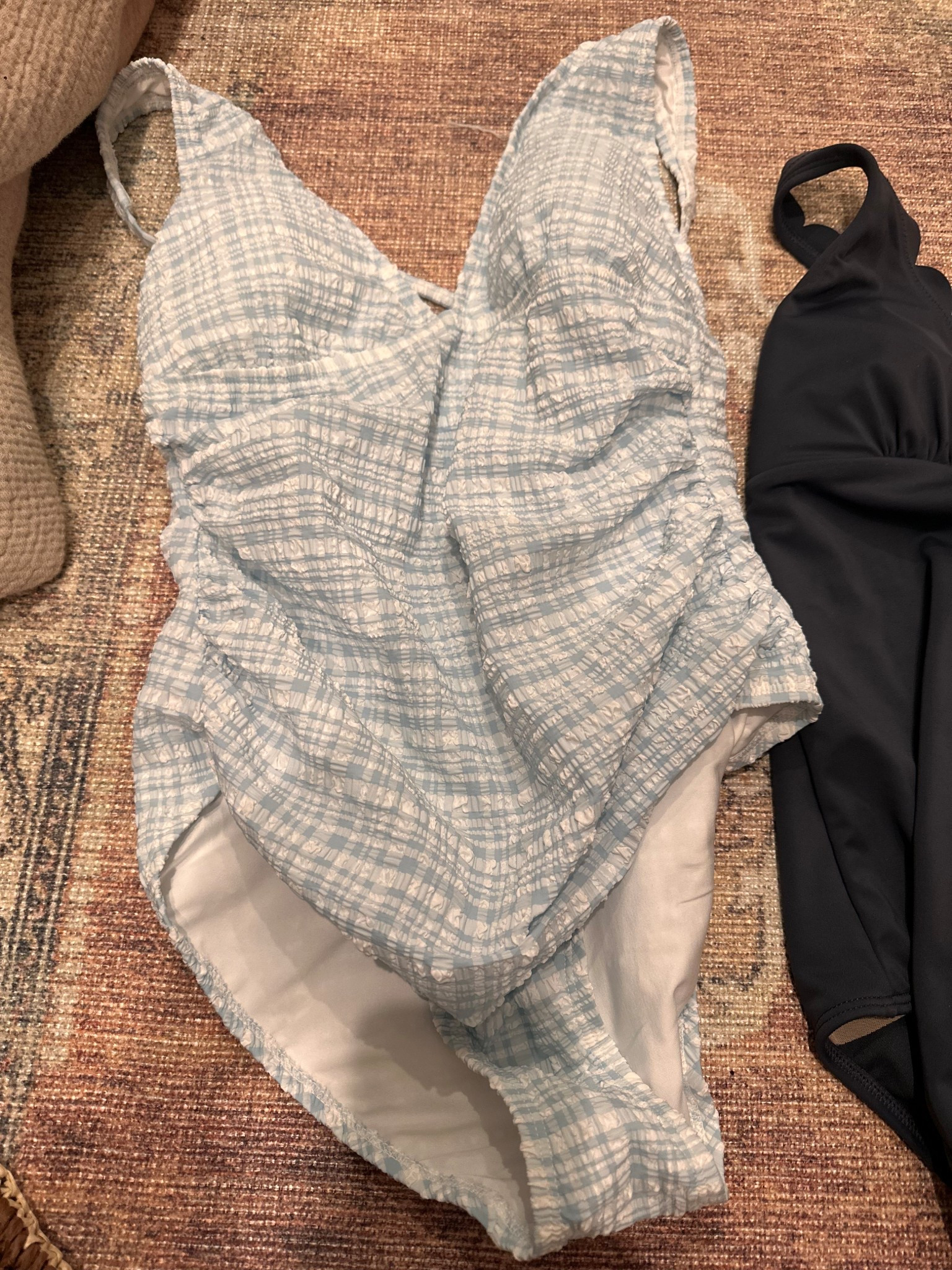 Tummy coverage with this rouched swimsuit @Target 

#LTKMidsize #LTKOver40 #LTKSeasonal