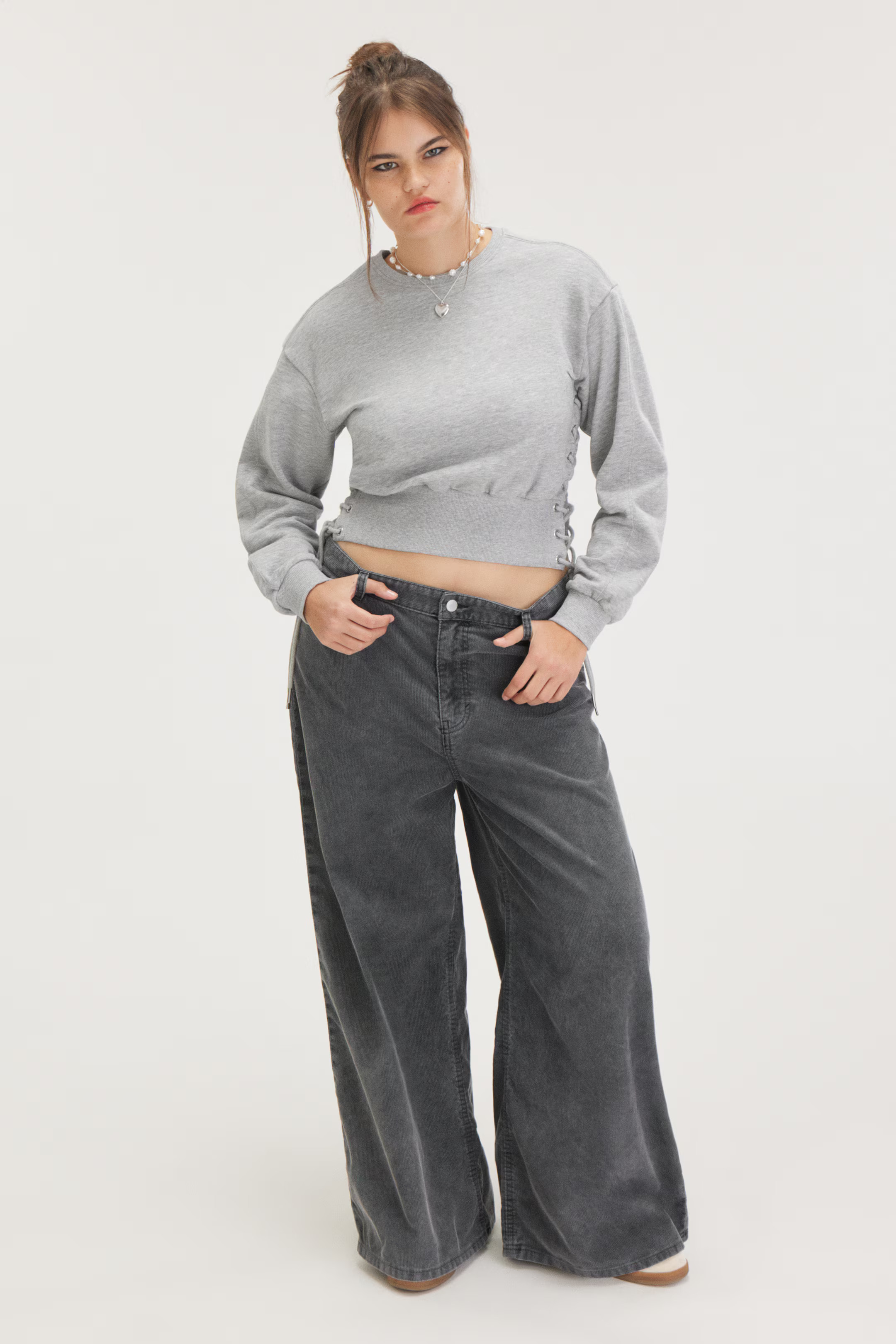 Korte trui met strikbandjes | H&M (DE, AT, CH, NL, FI)