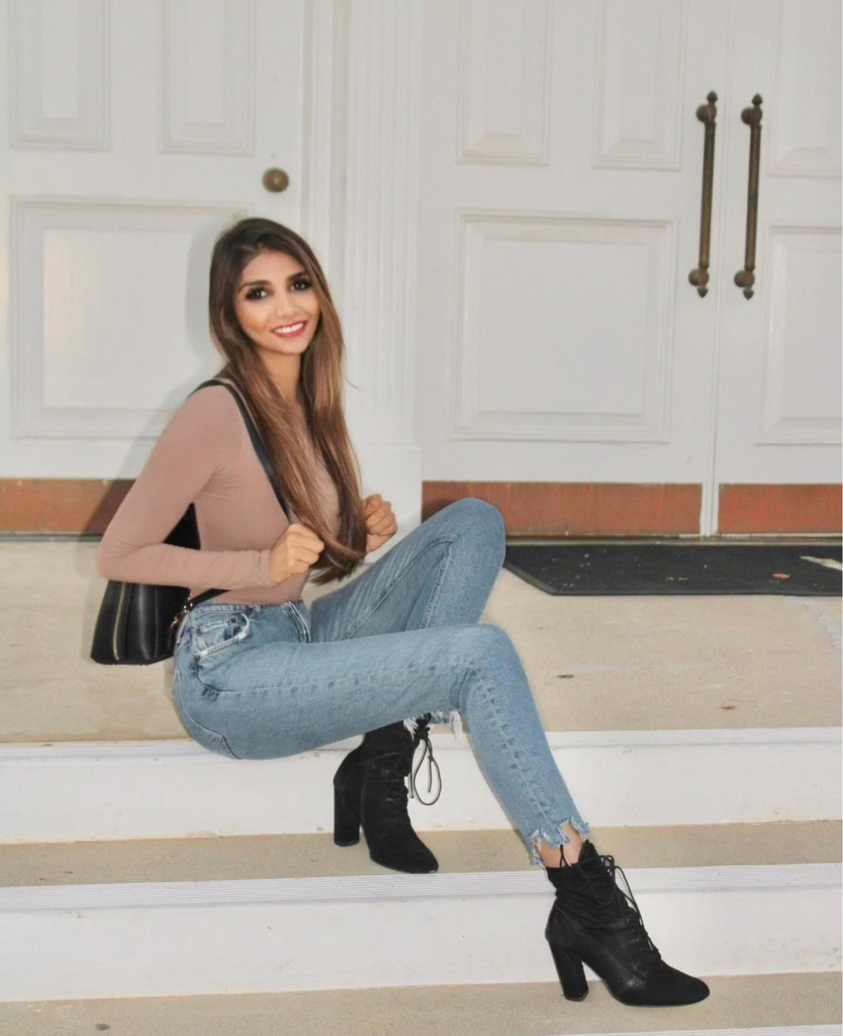 Jeans, boots, sneakers, winter outfit, sweater dress, bodysuit, revolve, skims, pumiey, agolde, mom jeans, 



#LTKstyletip #LTKshoecrush #LTKfindsunder50
