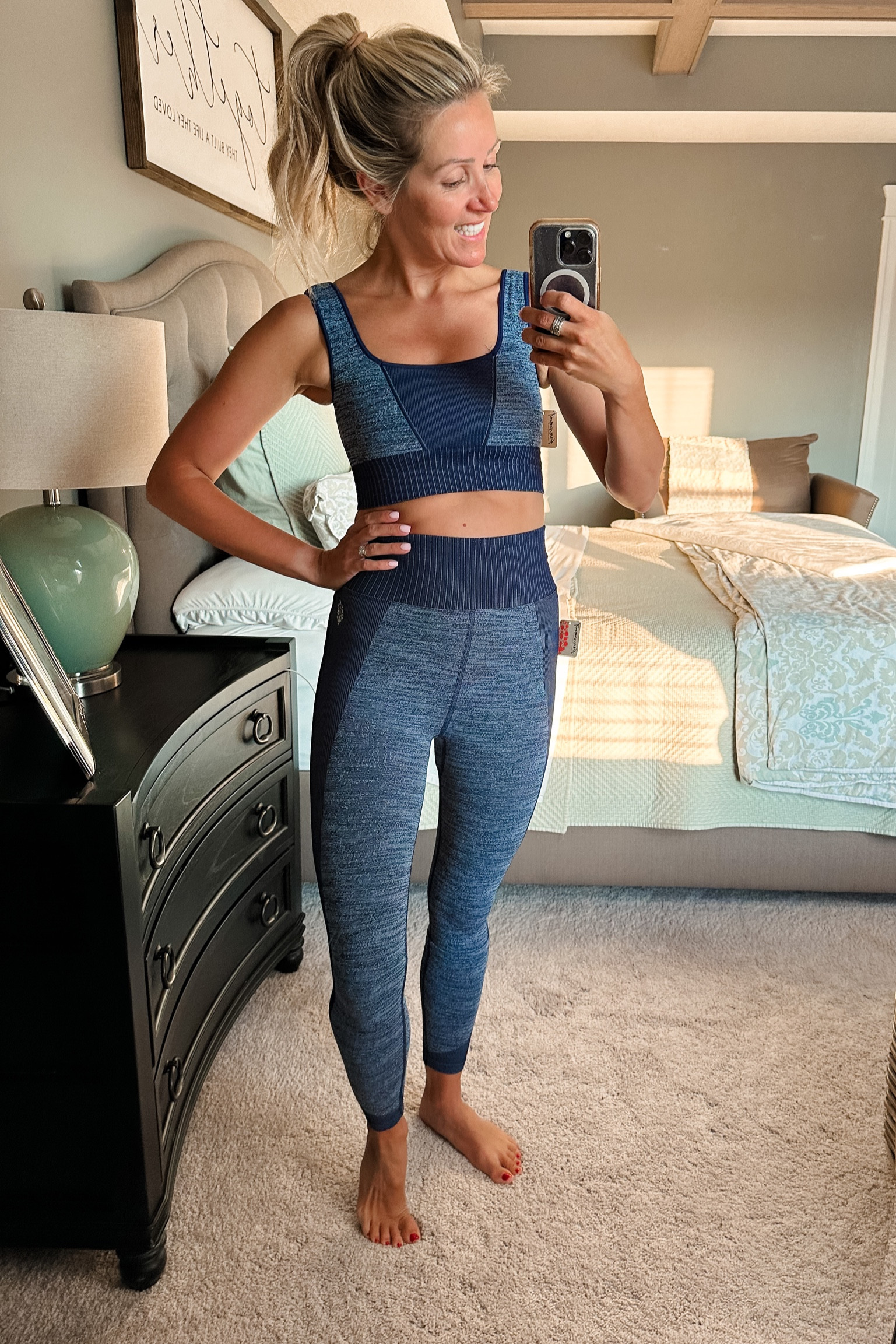 Good karma 
Free people
Yoga set
Matching set
Navy set 

#LTKFitness