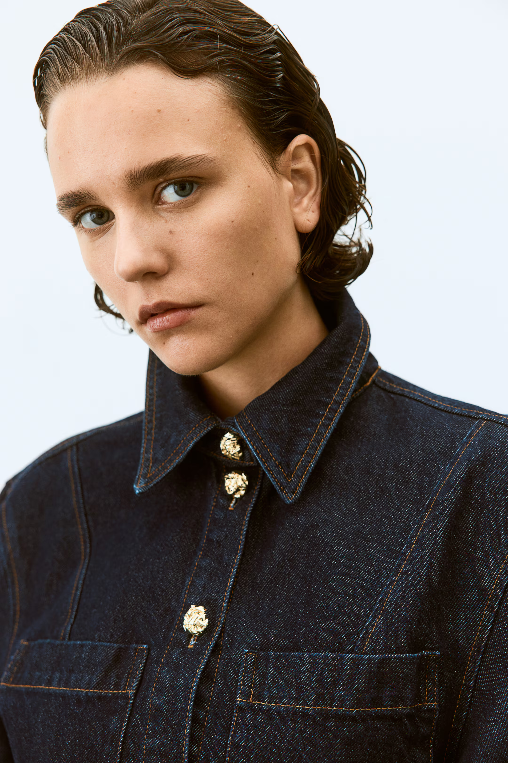 Getailleerde denim overhemdblouse | H&M (DE, AT, CH, NL, FI)