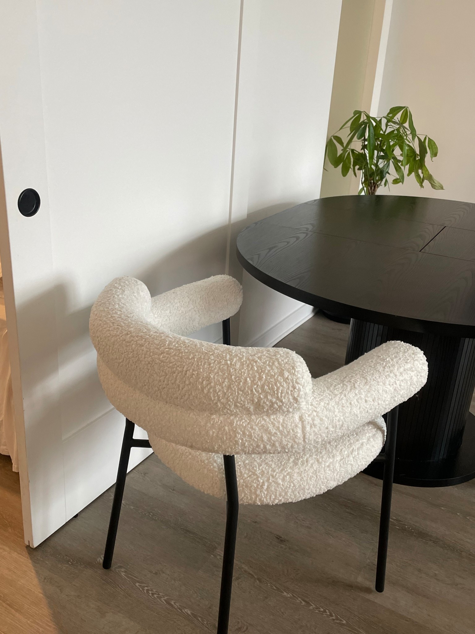 modern kitchen chairs and extendable table 

#LTKGiftGuide #LTKHome #LTKdayinmylife