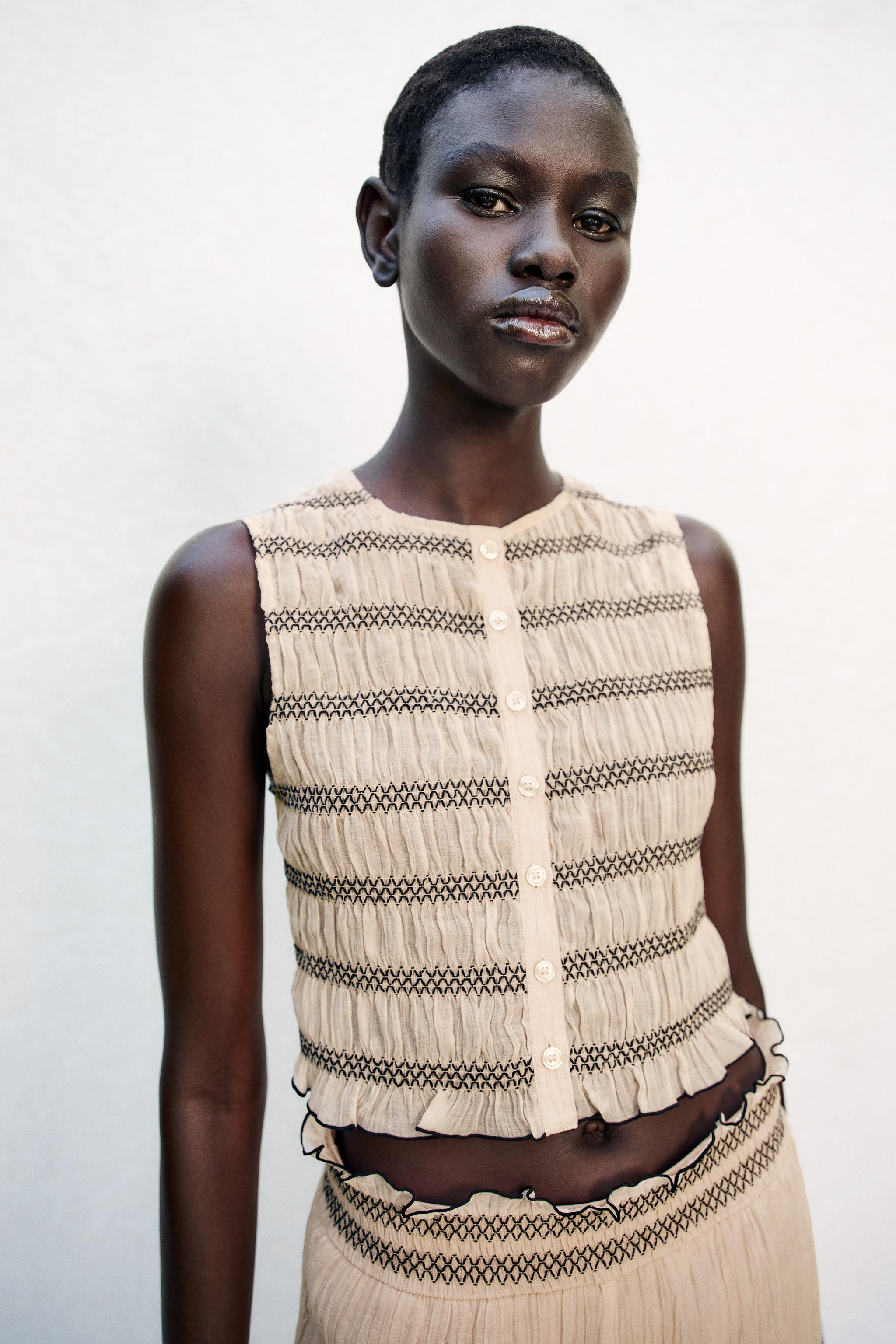 TOP VEST WITH CONTRAST SEAMS | Zara UK