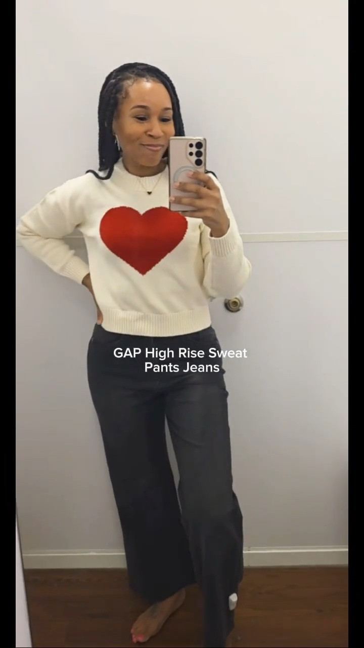 Gap high rise sweatpants jeans are on salel for $40! I’m wearing a medium.

#LTKSeasonal #LTKMidsize #LTKTall