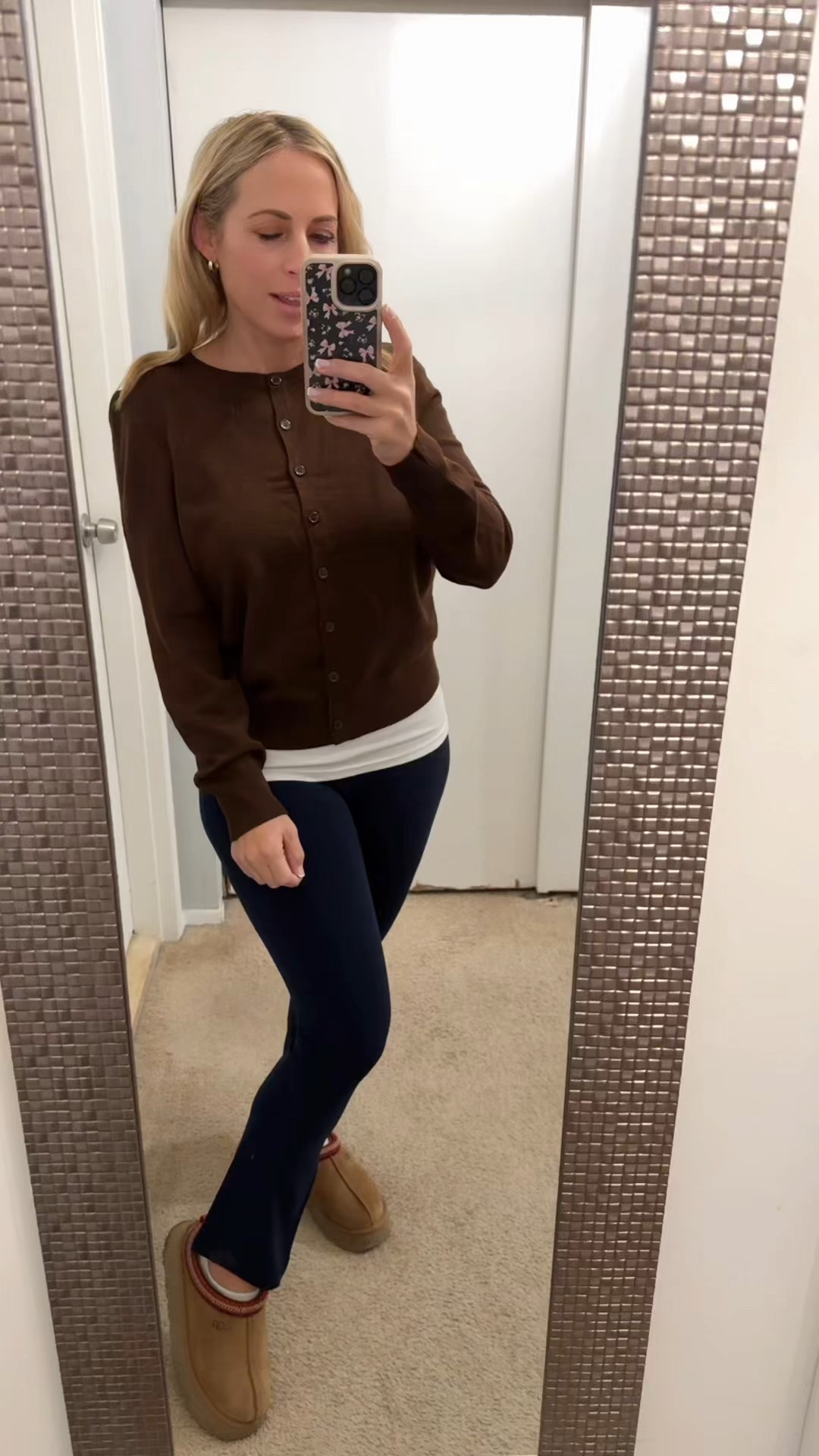 Cardigan outfit 

#LTKSeasonal #LTKMidsize #LTKFindsUnder50