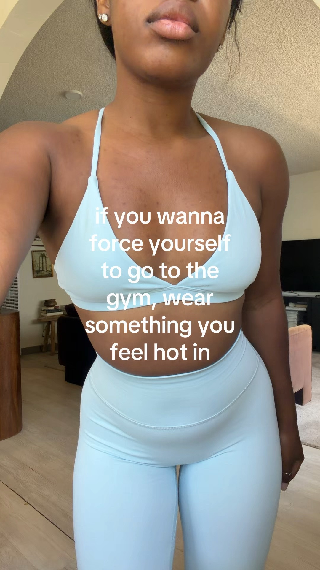 LIFE HACK!! the most flattering set everrrr 🦋 #csb #summeroutfitinspo #petitefashion #activewearfashion

#LTKootd #LTKgrwm #LTKfitnessgoals
