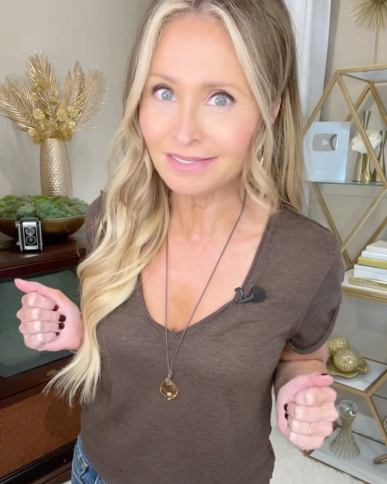 I normally never buy the same piece in different colors (because I like every piece to be unique) but I love this tshirt so much I bought it in every color. It is literally the next v-neck tshirt of all time  

#LTKootd #LTKActive