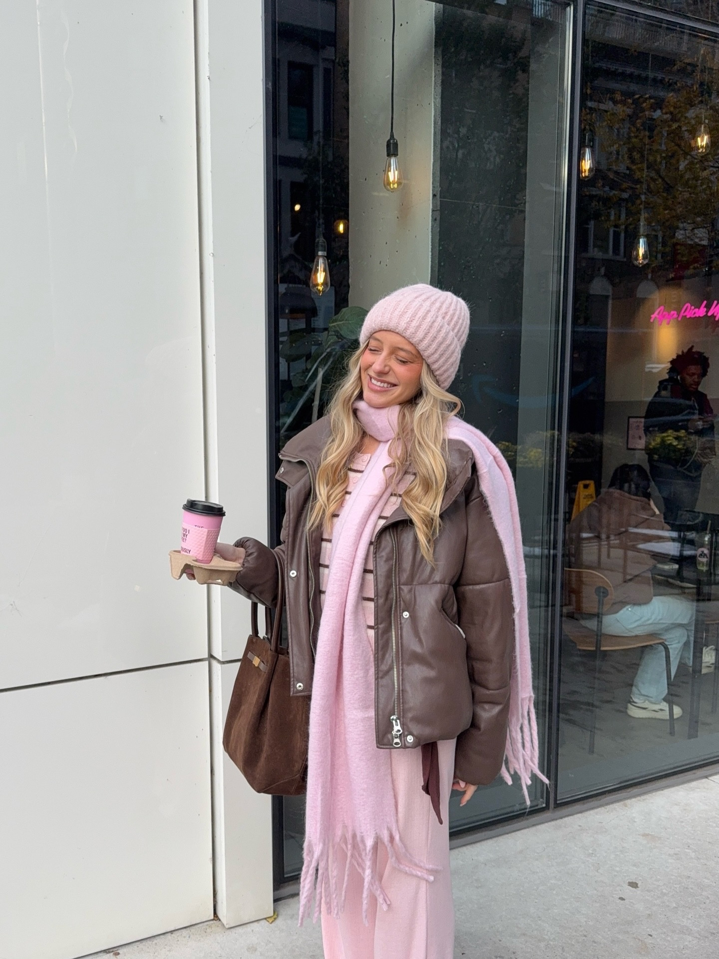 chocolate brown & pink all winter 🤎🎀🧸 @anthropologie 

#anthropologiepartner #reformation #pinterestinspo #pinterestgirl #pinterestaesthetic #winteroutfit #pinkandbrown #outfitinspo #winteroutfitinspo