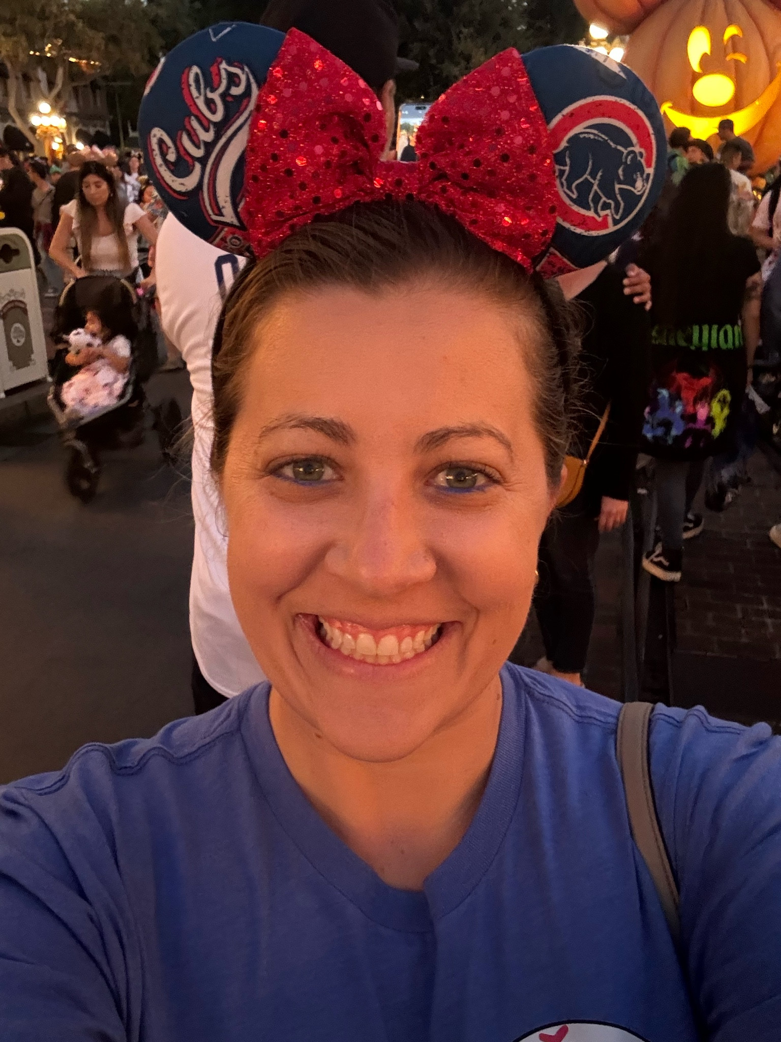 Take me out to the ball game at Disneyland #takemeouttotheballgame #disneyland #sportsstyle #sportsinista #disneystyle #mlbfanstyle #ootd #ootn #thisonesforyoudad #love #family 

#LTKFindsUnder100 #LTKSeasonal #LTKFamily