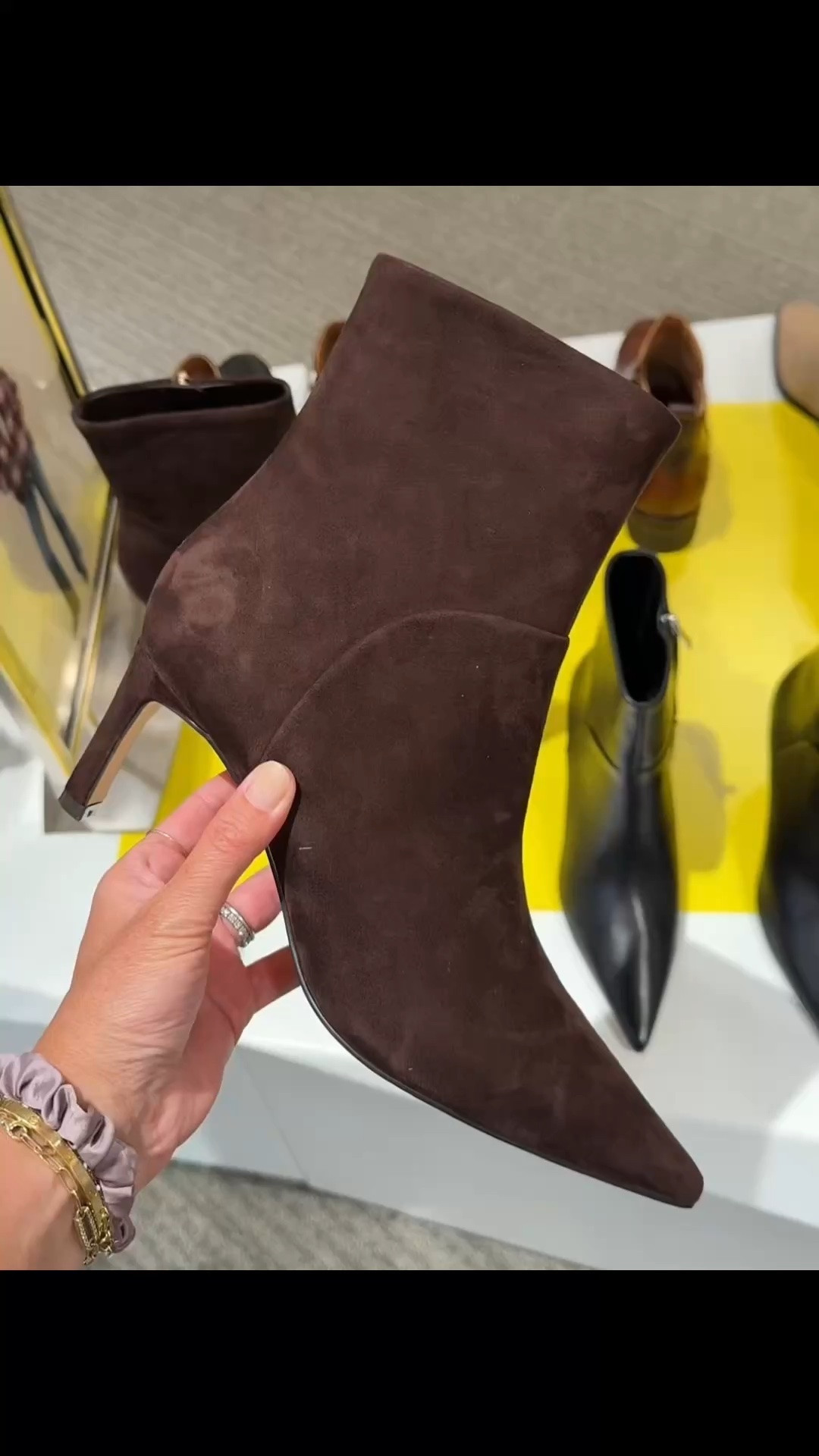 I have a similar pair that I wear all the time. Come in a few colors 

NSale shoes, Nordstrom anniversary sale

#LTKSaleAlert