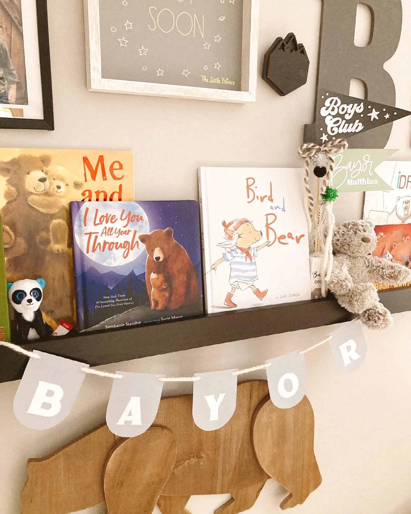 Grey Round Alphabet Banner | Printable Banner | The Letter Vee