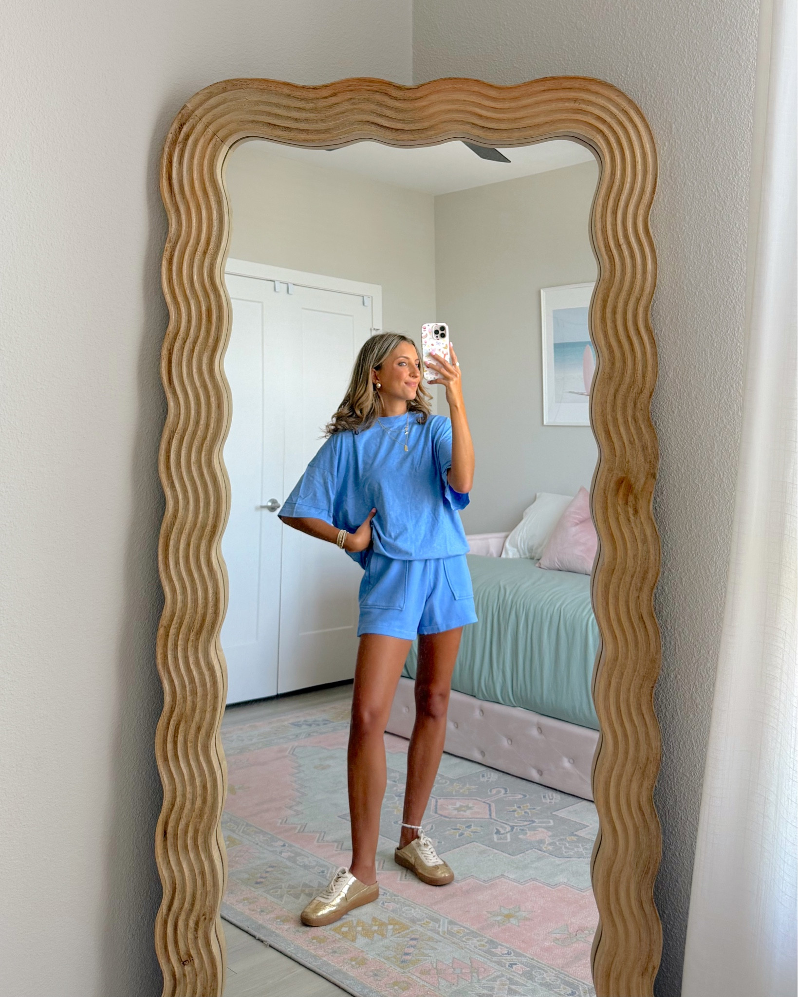 aerie new arrivals on sale! wearing an XS regular in this cozy new sweat set and a medium in the oversized tee  💕