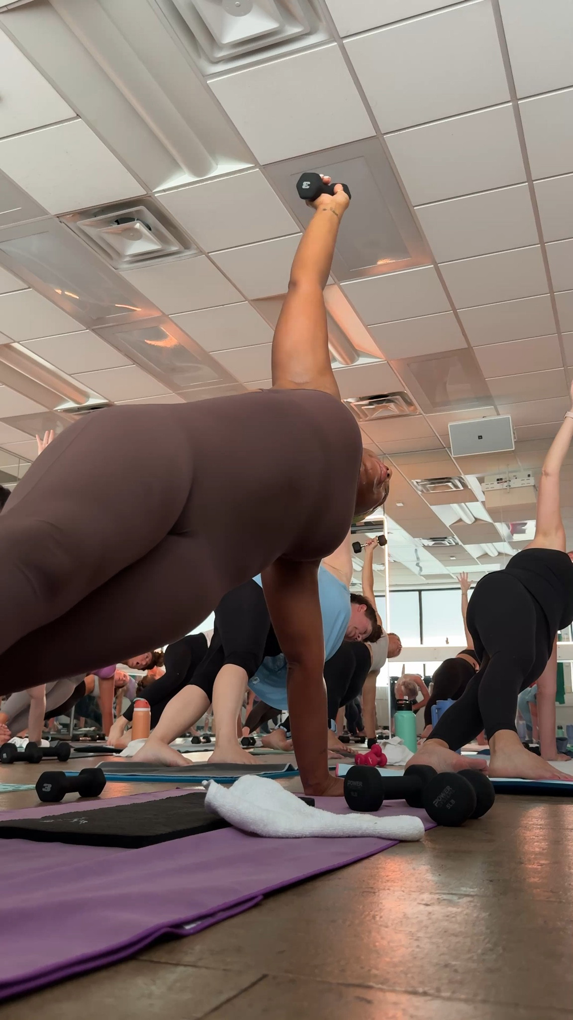 Obsessed with this one-piece workout bodysuit 🤌🏾✨ sleek, comfy & flattering in all the right places! 💪🏾

For sizing reference: I'm 5'2 | 150lbs | ftts | wearing a medium  

Disclaimer: some items may be limited availability 😫 but tagging a few similar pieces and linking what’s available! 🫶🏽  

#gymwear #gymoutfit #workout #activebody #health&wellness #flyageless  #silverhair #pixiecut #shorthairstyle #midlife #gymessentials #silverhair #fitness #fashionfitness #sweatinstyle

#LTKOver40 #LTKActive