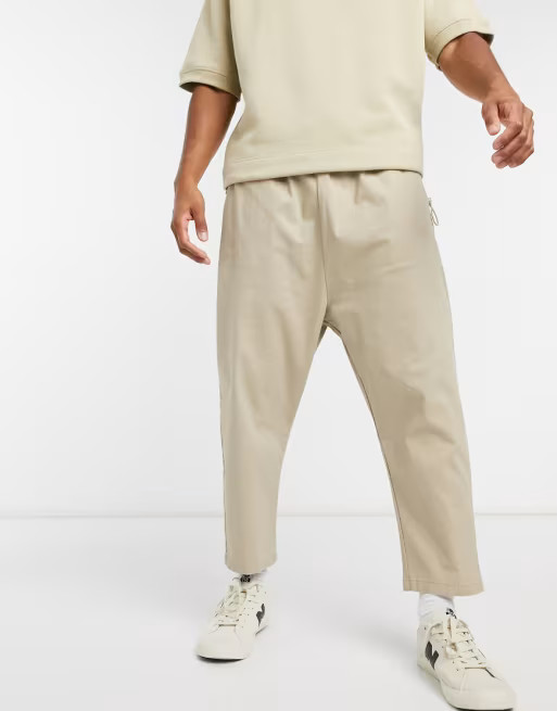 ASOS DESIGN – Beige Chinohose mit tiefem Schritt | ASOS (Global)
