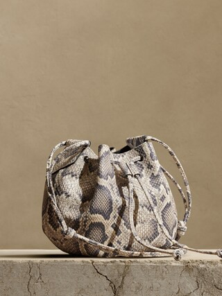 Pietra Bucket Bag | Banana Republic (CA)
