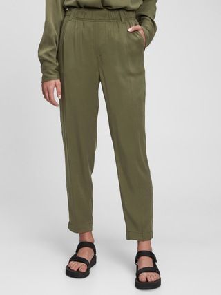 TENCEL&#x26;#153 Lyocell High Rise Cropped Pull-On Pants | Gap (US)