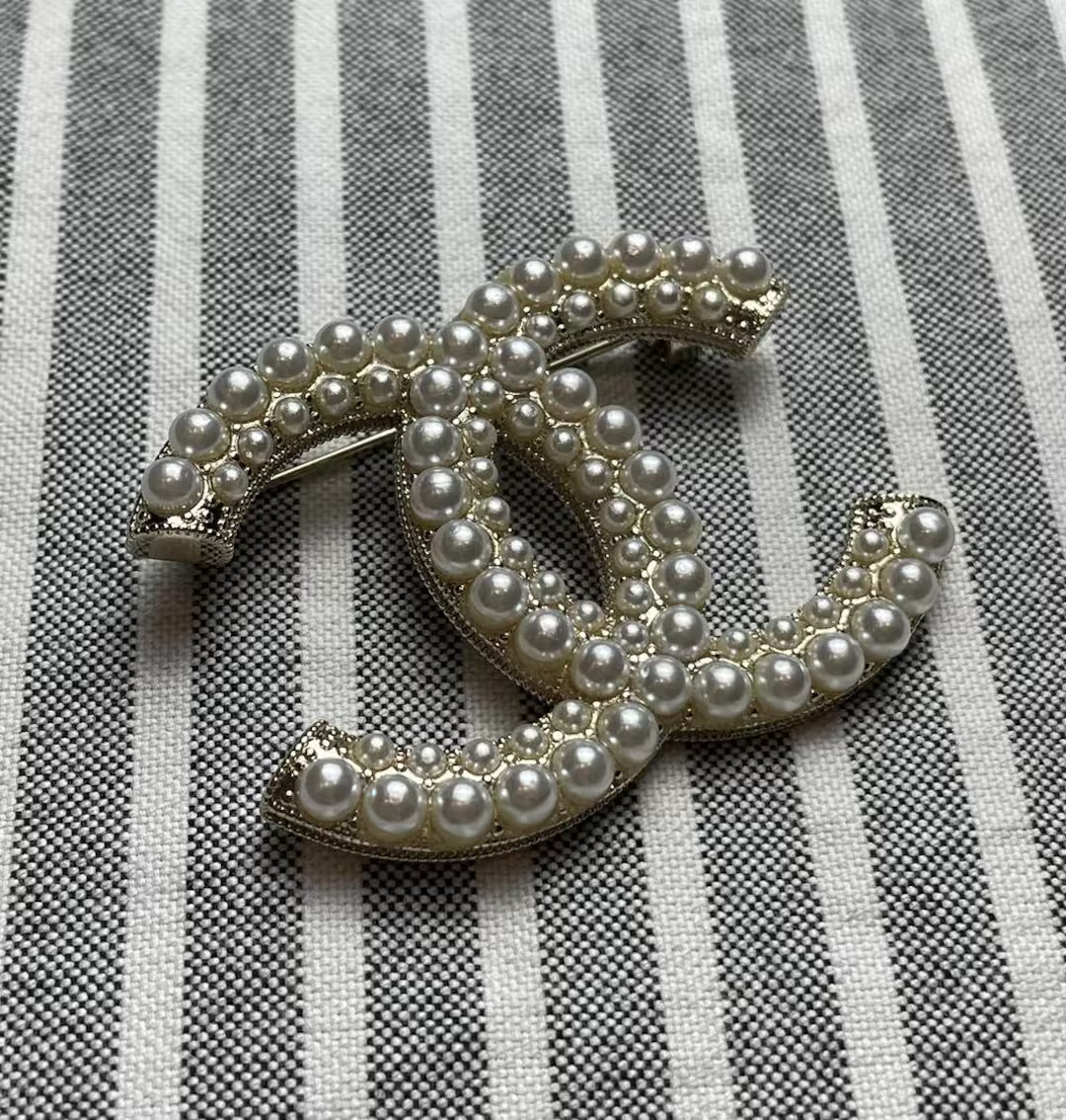 Chanel Vintage Rare Gold Brooch With Pearls Shell Jewelry Estate Gift Brooch - Etsy Netherlands | Etsy (US)