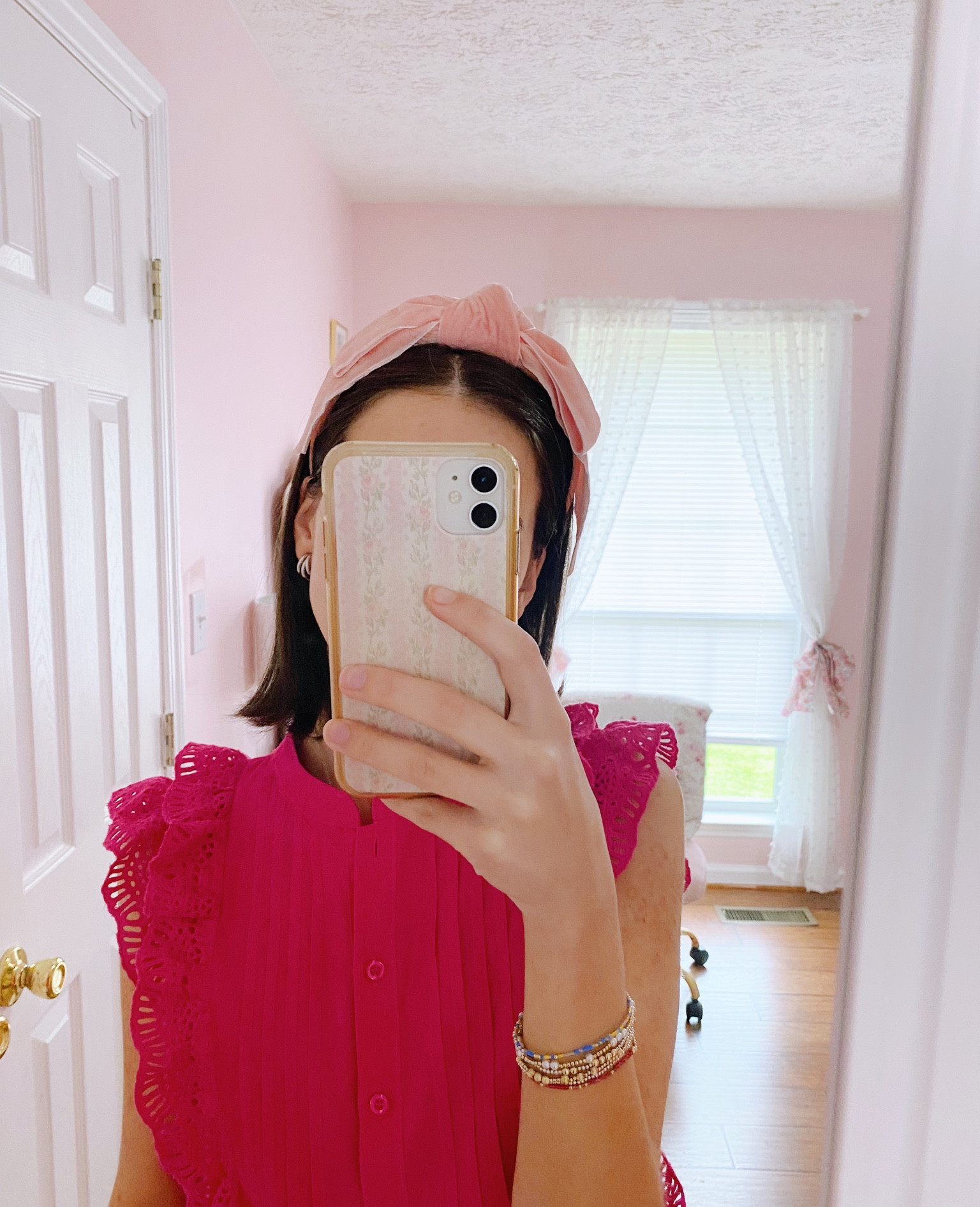 One of my new favorite headbands!

#LTKGiftGuide #LTKFindsUnder100 #LTKStyleTip