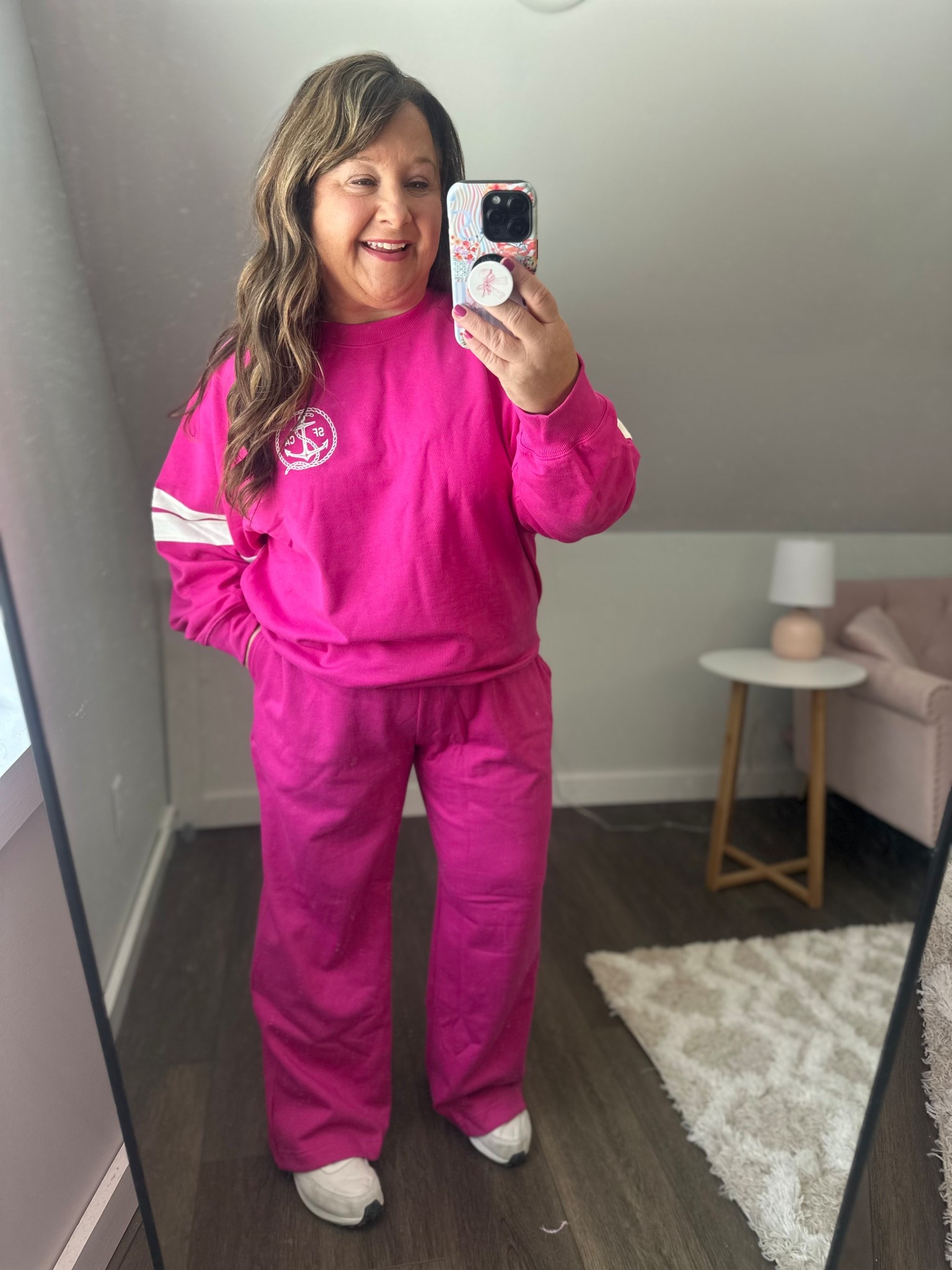 Grab this set for just $30 today. 5'2 and under, I recommend a petite. Sized down at least one, I am wearing a large and have plenty of romm. Size down in the sweatshirt too. 