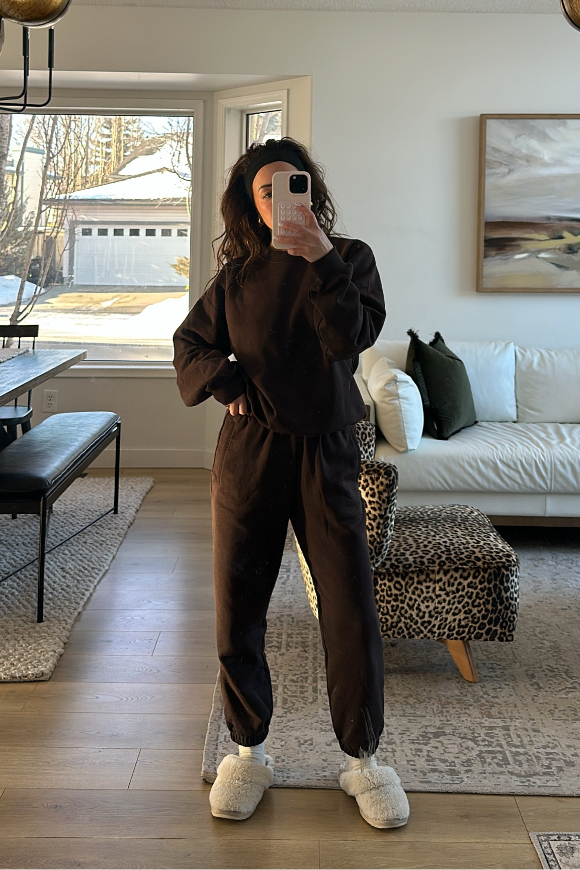 this sweatsuit is so comfy & comes in so many cute colours! 🤎✨ 

#LTKstyletip #LTKwinter #LTKcanada