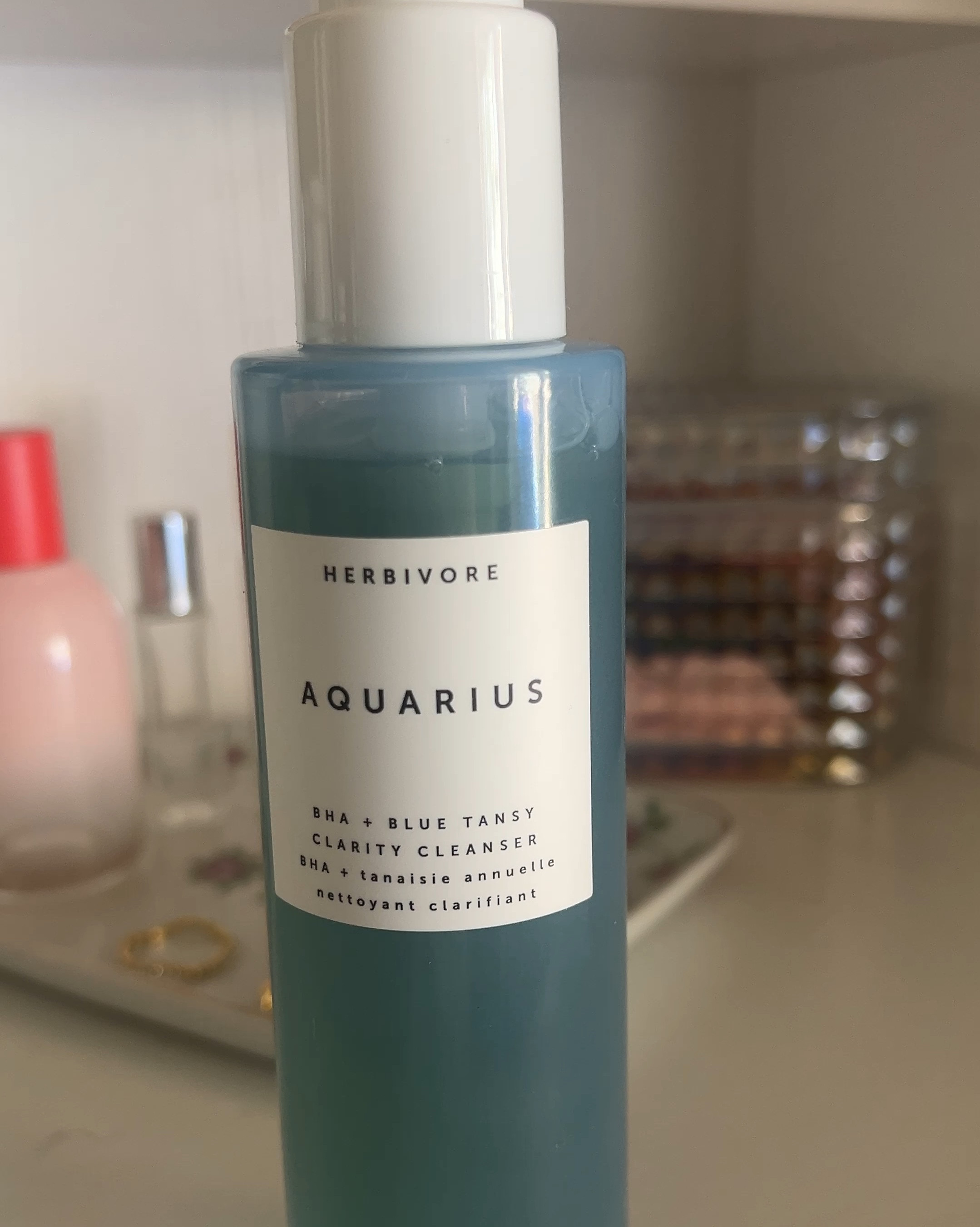 This just became a staple in my skincare routine!

If you have acne prone skin, this will do wonders on your face! Blue Tansy is SO good for treating acne, also!


#sephora #acnecleanser #skincare

#LTKBeauty #LTKFindsUnder50 #LTKVideo