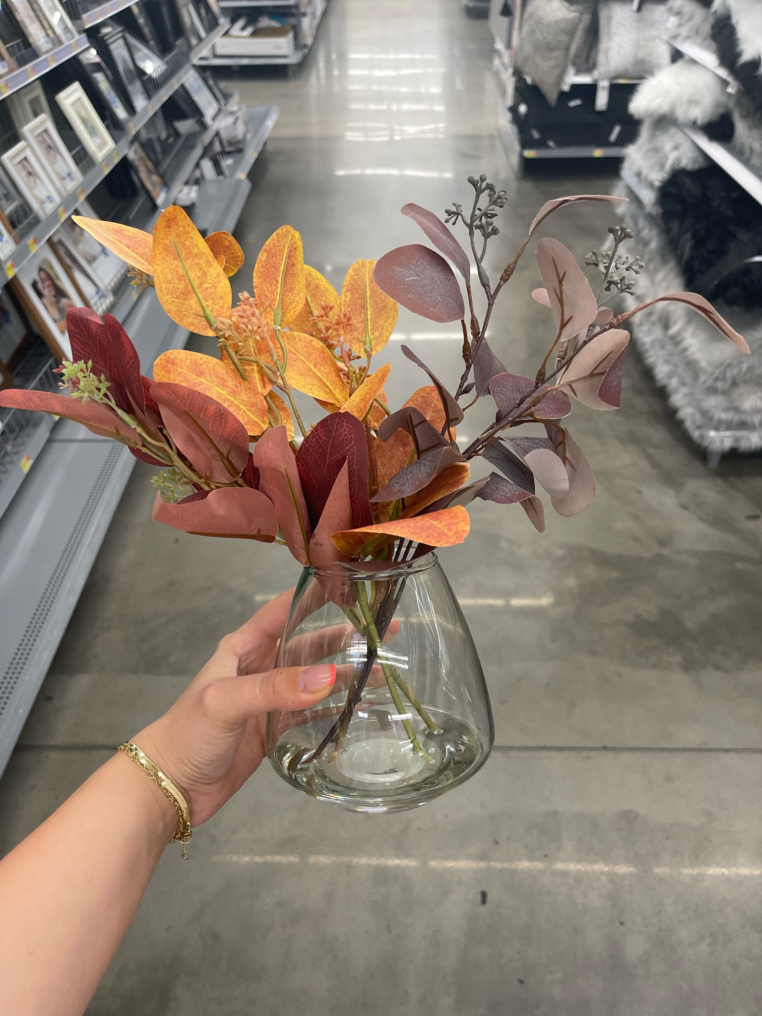 Um hello Walmart???? Y’all did so good with this one 

#fall #falldecor #fauxplants #fauxstems #glassvase #walmartstyle

#LTKFind #LTKSeasonal #LTKhome
