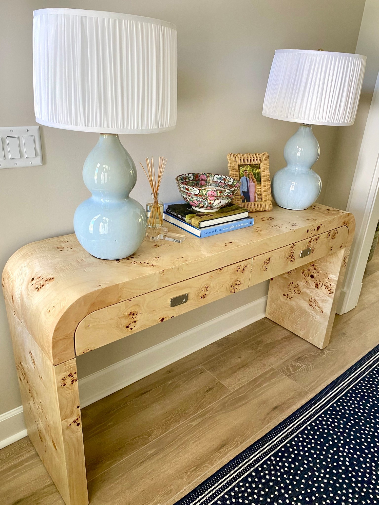 Run!! Entry way table is currently on sale!

#LTKHome