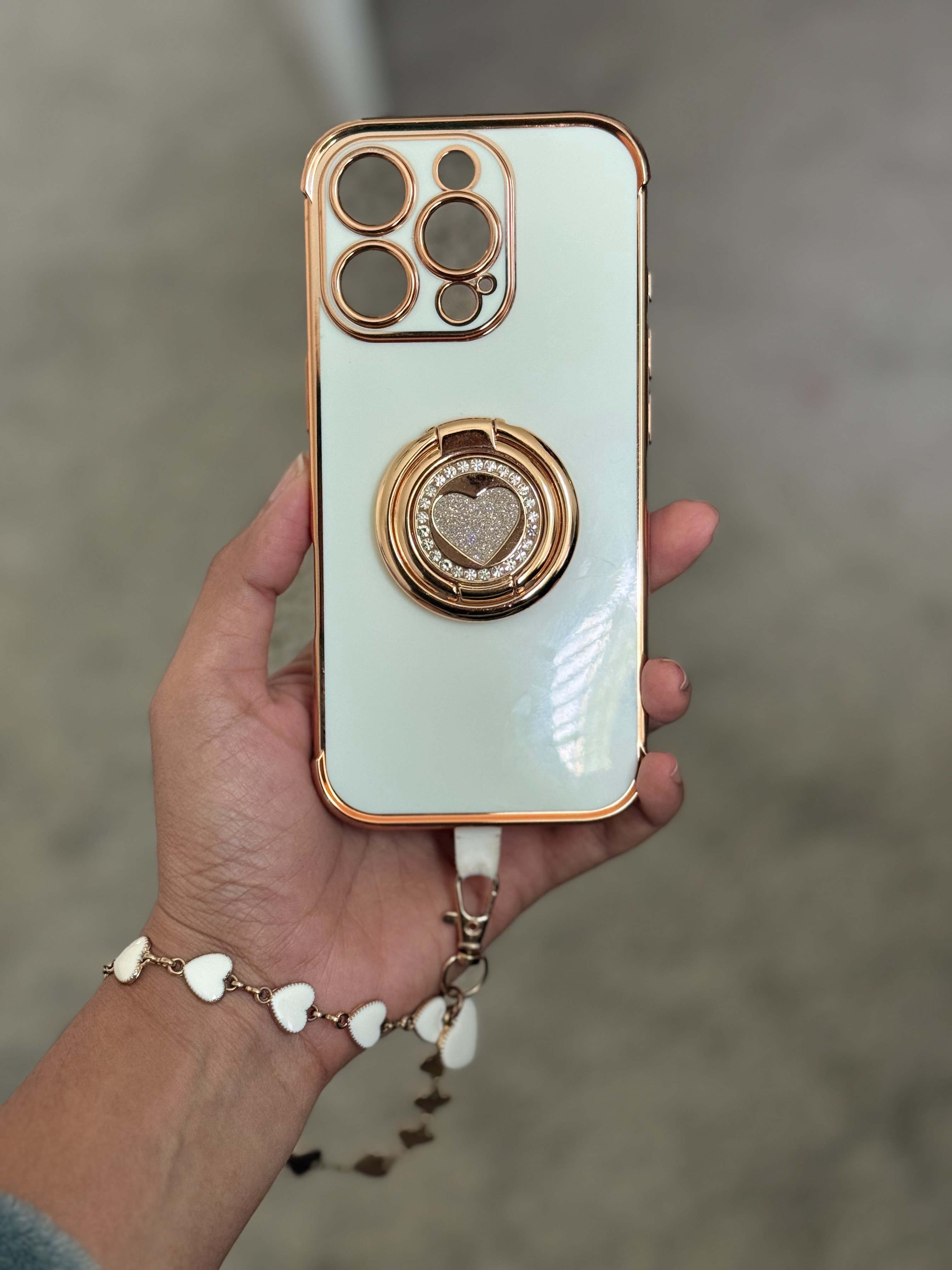 Just got this gorgeous iPhone 16 Pro case. It's perfect for showing off some sparkle! 

 #LTKSaleAlert