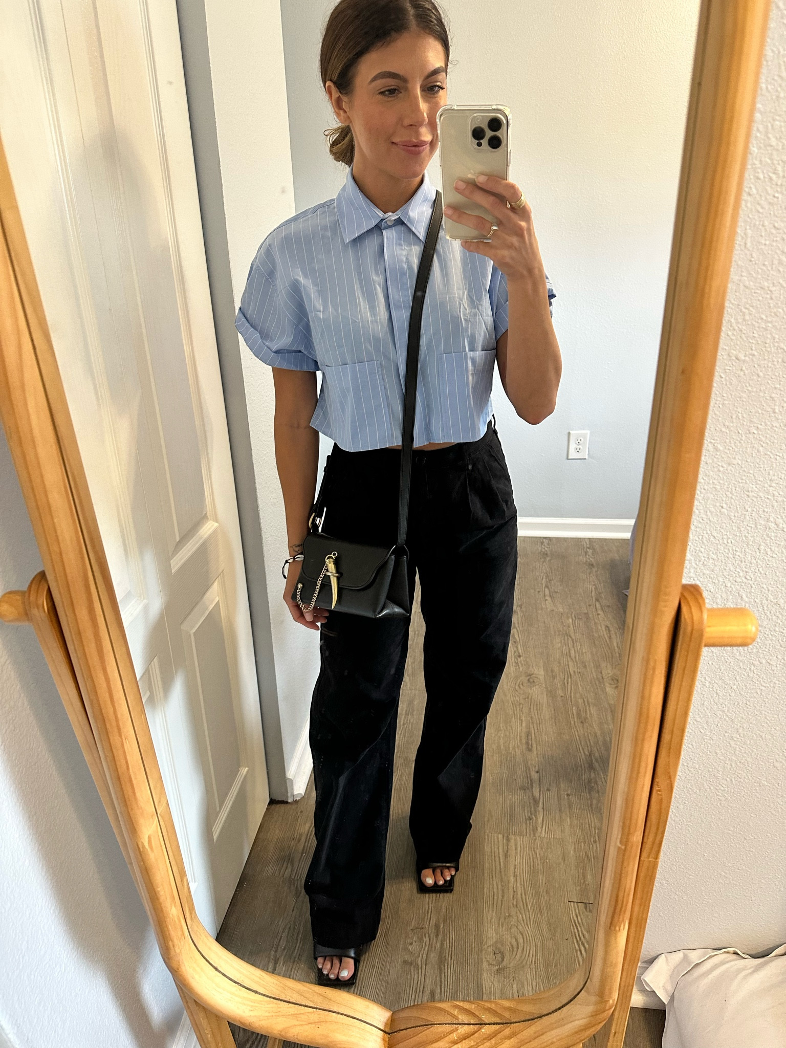 I have always loved boxy crop tops- the combo of a biz poplin in a cropped cut is just perfection for petite frames that typically are overwhelmed by boxy button ups 🙋🏽‍♀️ pair with extra high waisted pants to not expose midriff and be office appropriate 

#LTKworkwear #LTKSeasonal #LTKstyletip