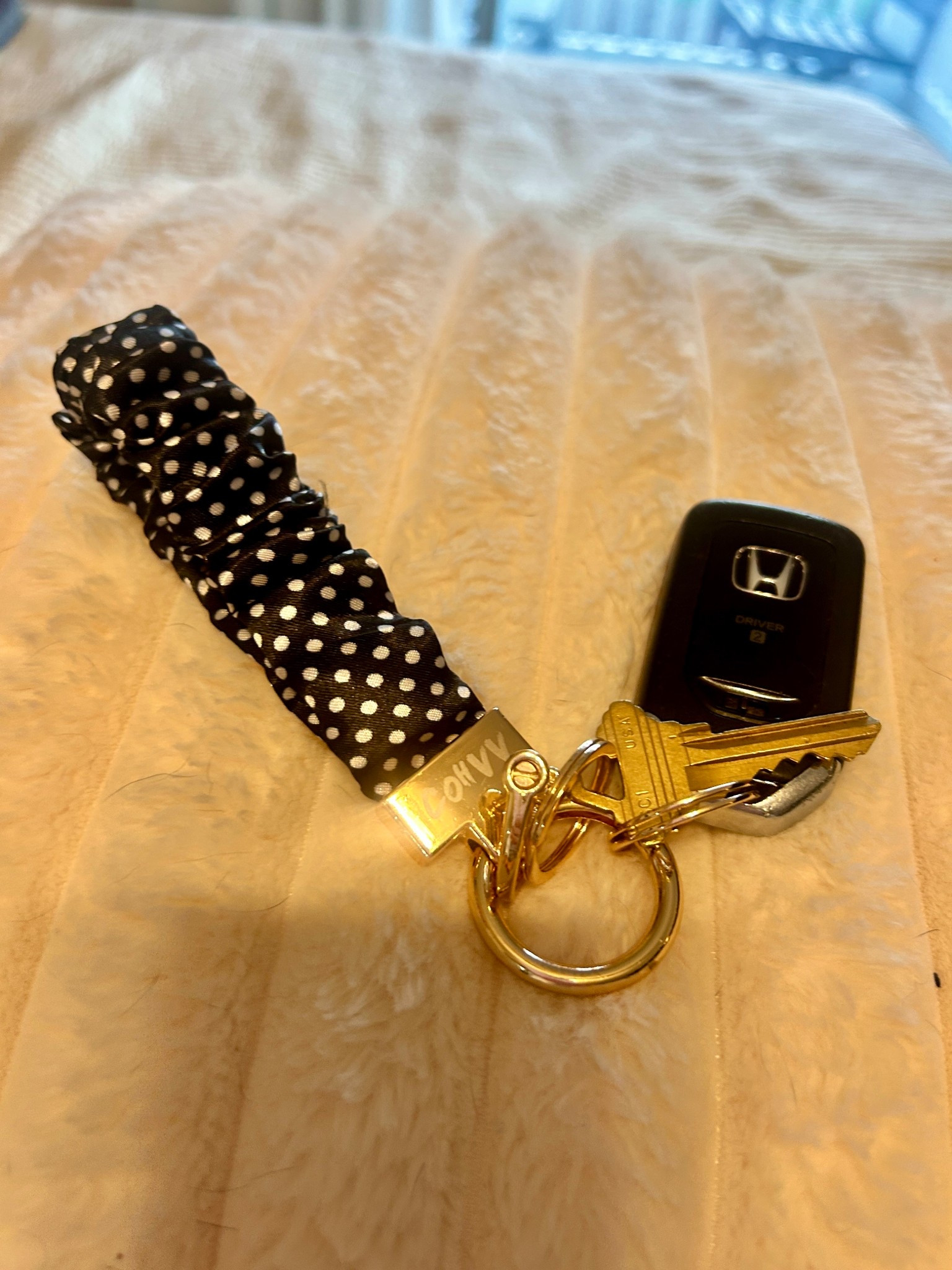 Polka dot keychain / polka dot scrunchie / trendy car keys / polka dot keys wristlet

#LTKmomlife