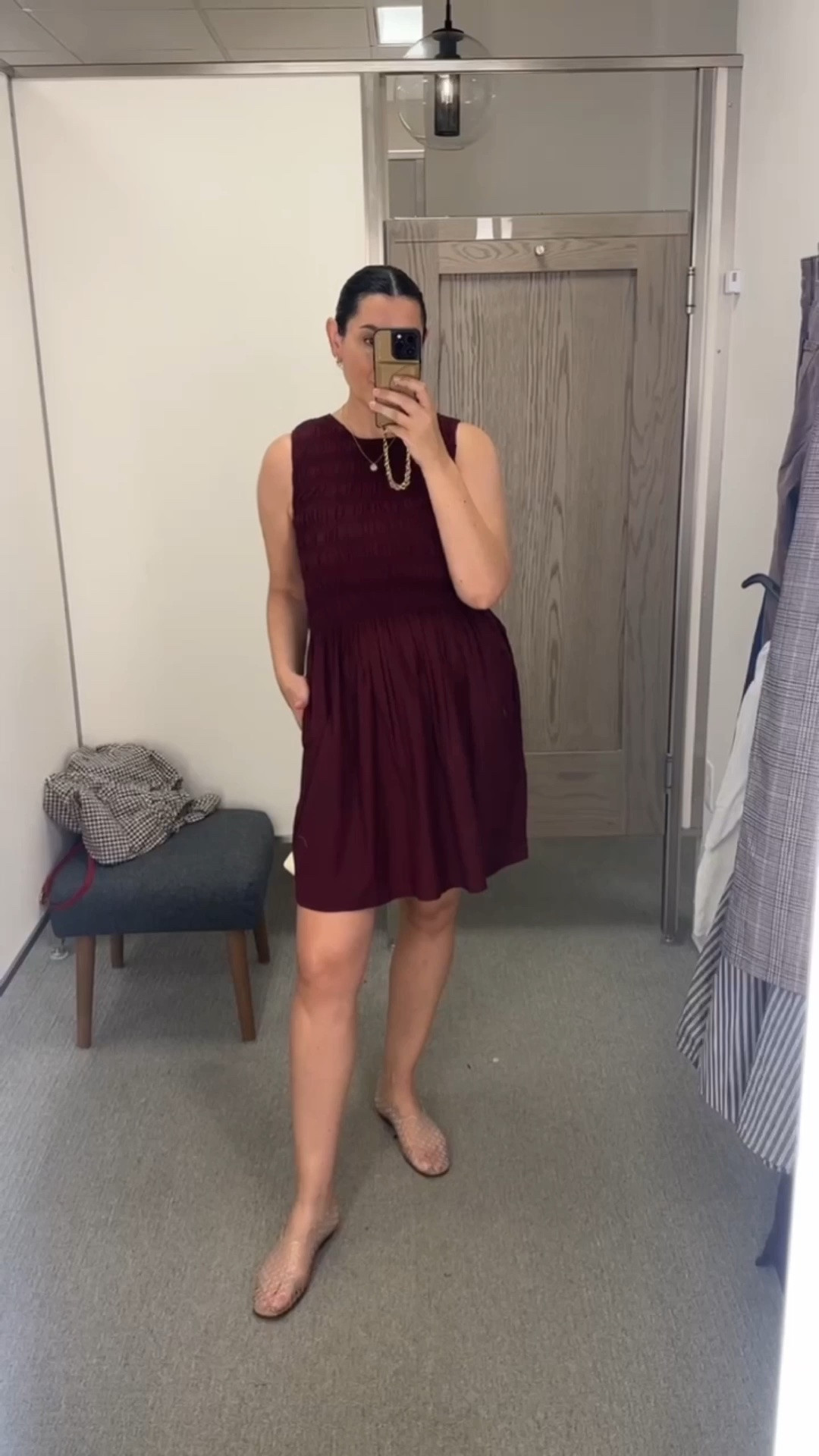 Full stock! I’m in the large of the dress, perfect fit.

I’m in large if the jacket, looser fit.